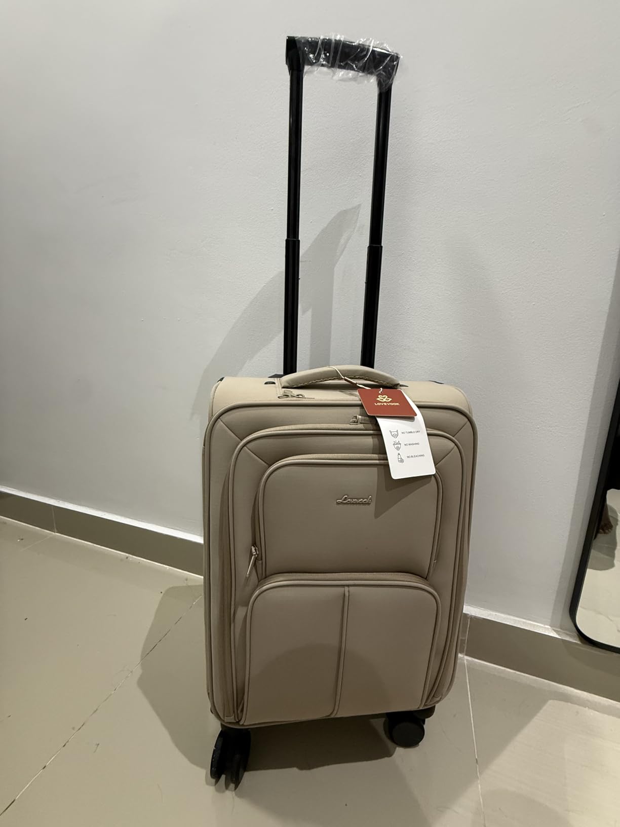 Carry On Luggage 22x14x9 Airline Approved, 22 Inch Softside Suitcases with Spinner Wheels customer photo 1