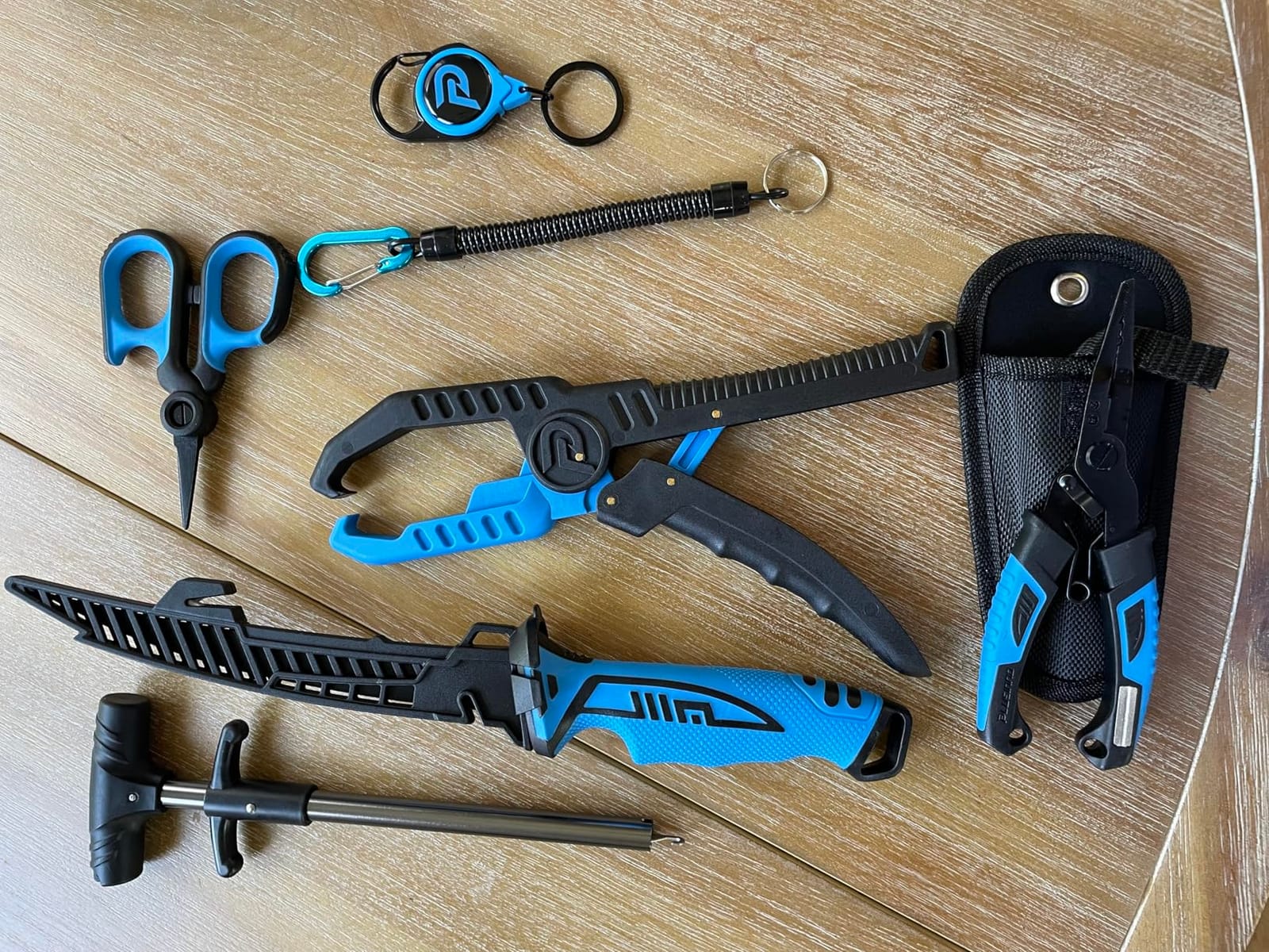 PLUSINNO Fishing Gear, Fishing Tools, Fishing Accessories, Corrosion Resistant Fishing Pliers Kit, Fishing Knife, Floating Fish Lip Gripper Fishing Gifts for Men, Gifts for Fishermen customer photo 1