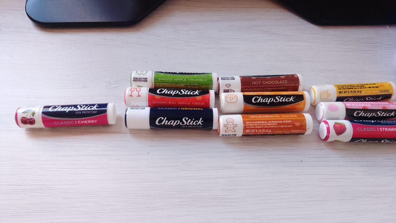 ChapStick Advent Calendar 2025 - Cozy Countdown to Christmas, Variety 12-Pack Lip Balm Gift Set, Holiday Gifts for Women, Men, Teens, Coworkers, Grandpa & Grandma, 0.15 Oz Each customer photo 2