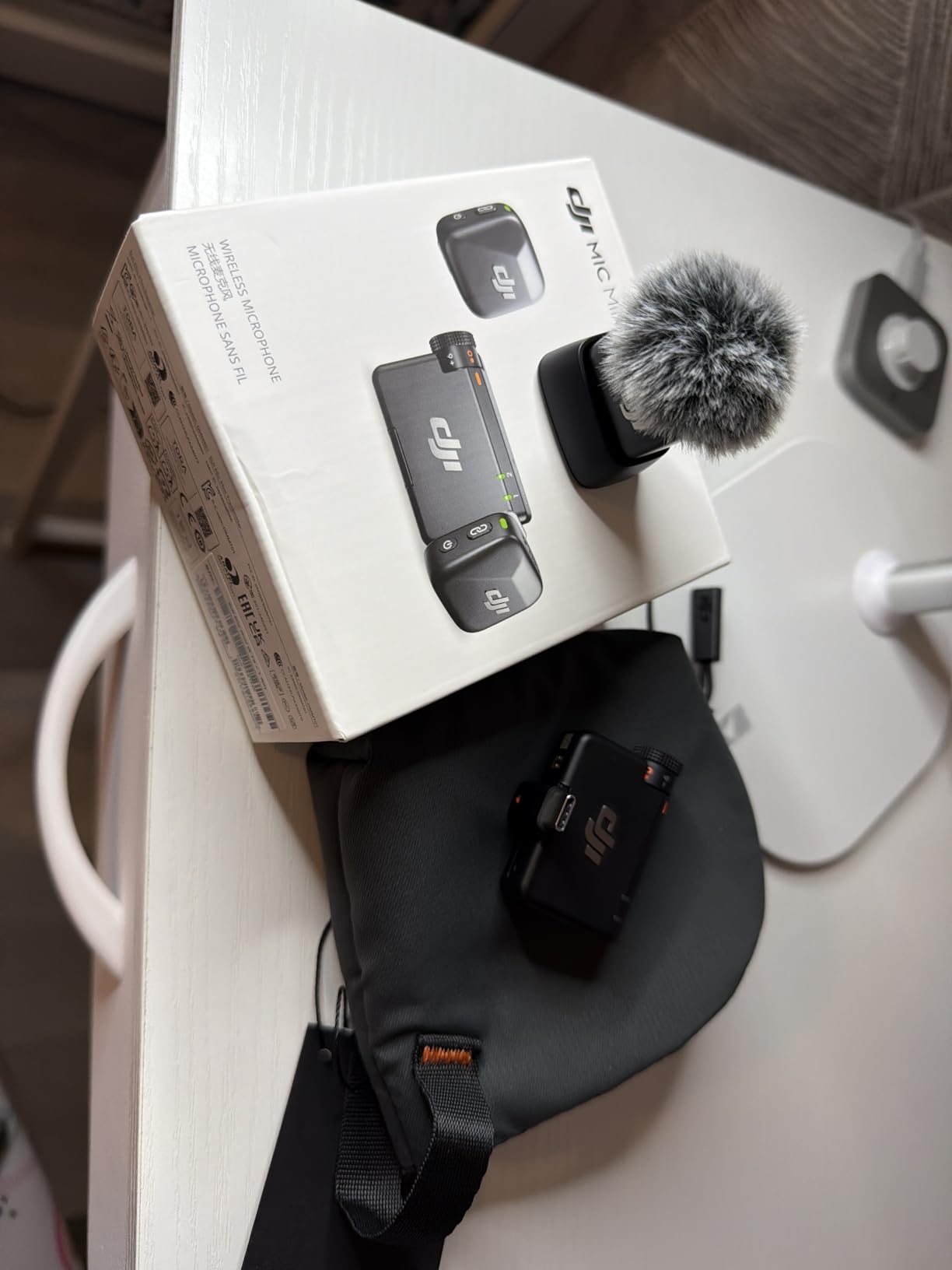 DJI Mic Mini (2 TX + 1 RX), Ultralight, Detail-Rich Audio | Noise Cancelling, Automatic Limiting, Wireless Microphone for Camera/iPhone/Android, Vlog, Streaming, 400m Transmission customer photo 1