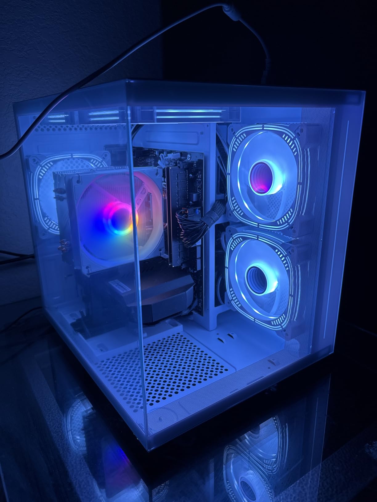 suevery Pre Built PC Gaming Desktop Computer R5 White Tower customer photo 1