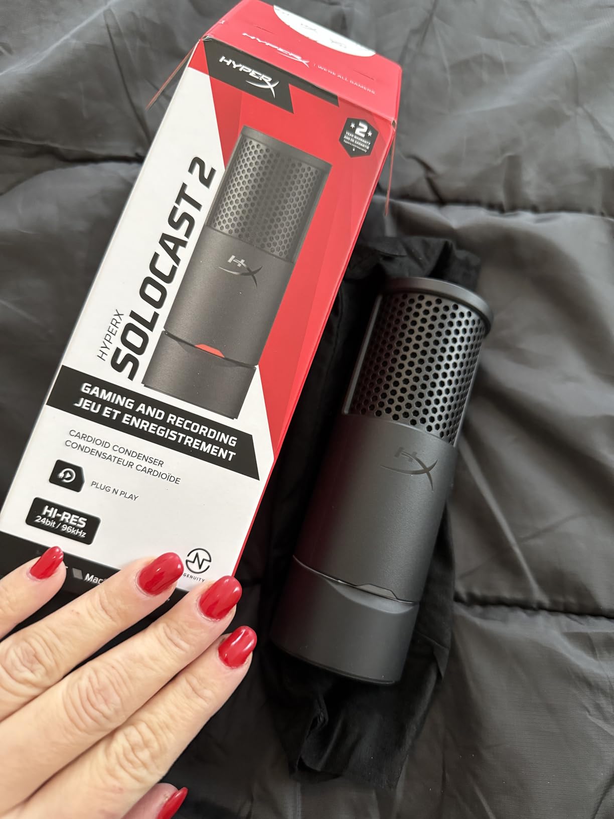 HyperX SoloCast 2 - Gaming USB Condenser Mic for PC, USB-C to USB-A, Built-in Pop Filter, Internal Shock Mount, Plug and Play, 24-bit / 96kHz, Compact Tiltable Stand - Black customer photo 2