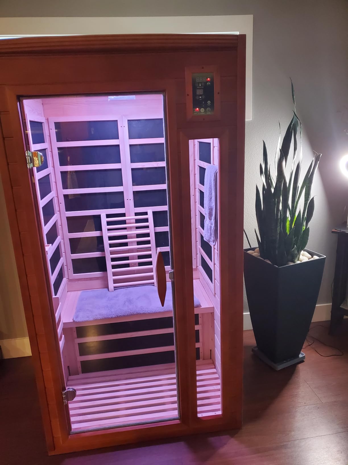 DYNAMIC SAUNAS Elite 1-Person Infrared Sauna with Red Light Therapy | 1-Person Compact Indoor Dry Heat Sauna for Home & Gym, Low EMF FAR, Bluetooth, Pacific Cedar customer photo 2