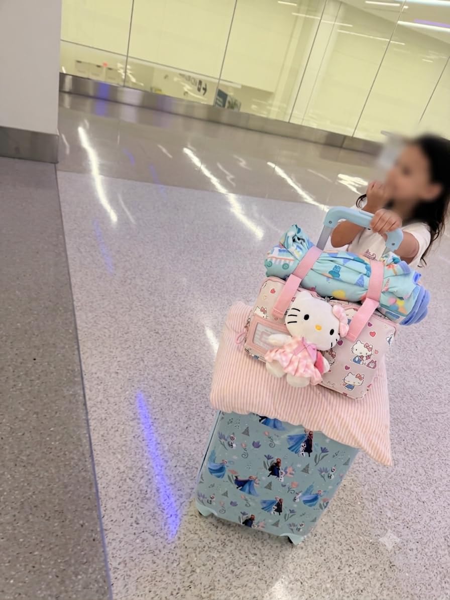 American Tourister Minnie Mouse Carry-On Luggage - Airline Approved, Durable Hardshell with Vibrant Minnie Mouse Design customer photo 1