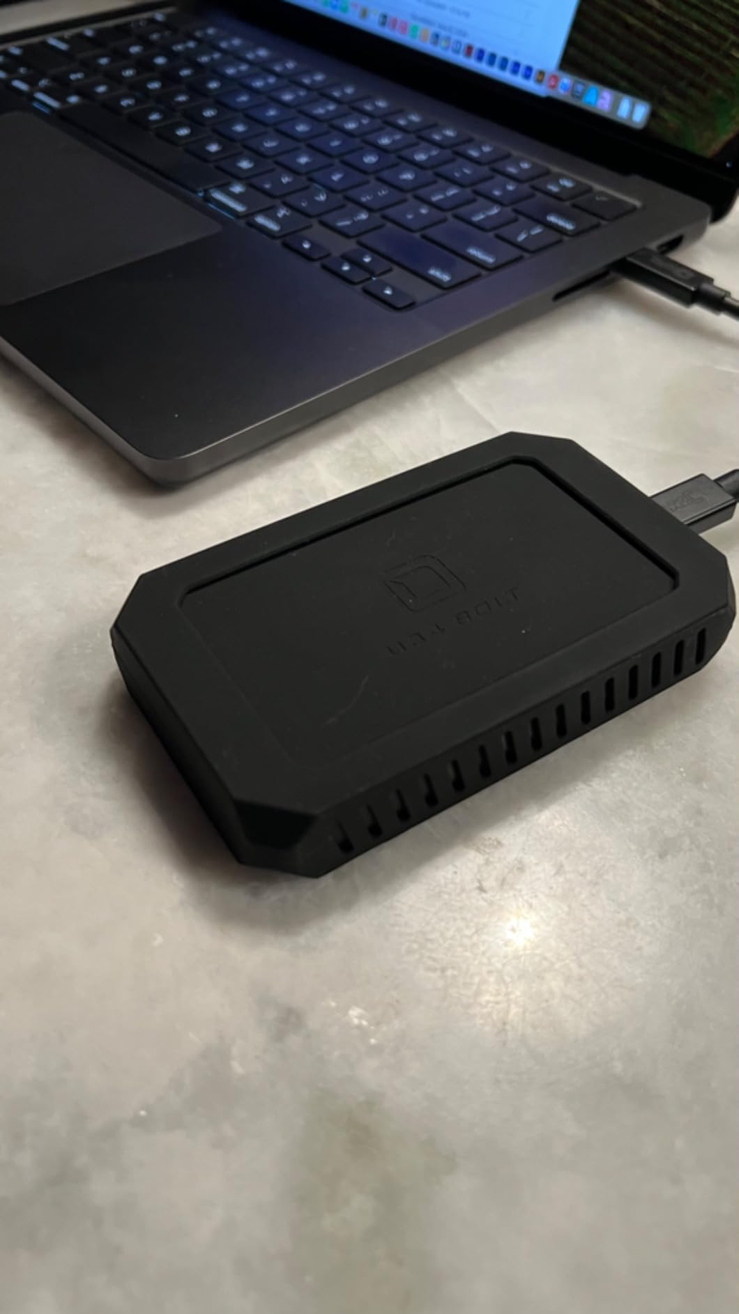 Oyen Digital U34 Bolt 1TB (USB4 40Gbps) NVMe Thunderbolt 4 (USB-C) Portable SSD, Up to 2800MB/s customer photo 2