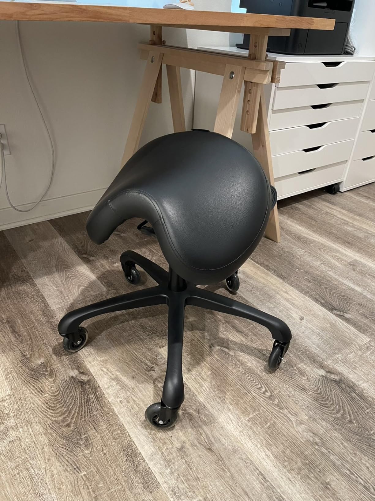 Ergonomic Saddle Chair, Adjustable Rolling Stool with Forward Tilt | Memory Foam Seat · Aluminum Base · Forward Tilt · 400 lb Capacity · Dental, Salon & Clinic Use customer photo 2