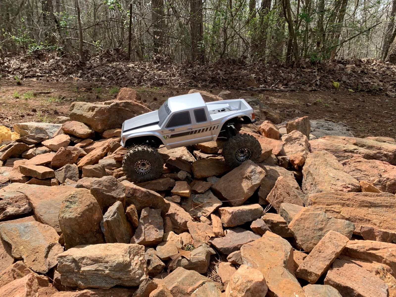 Axial RC Truck 1/10 SCX10 III Coyote 4X4 RTR Brushed Rock Crawler, Blue, AXI-2036T2 (Battery and Charger Not Included) customer photo 1