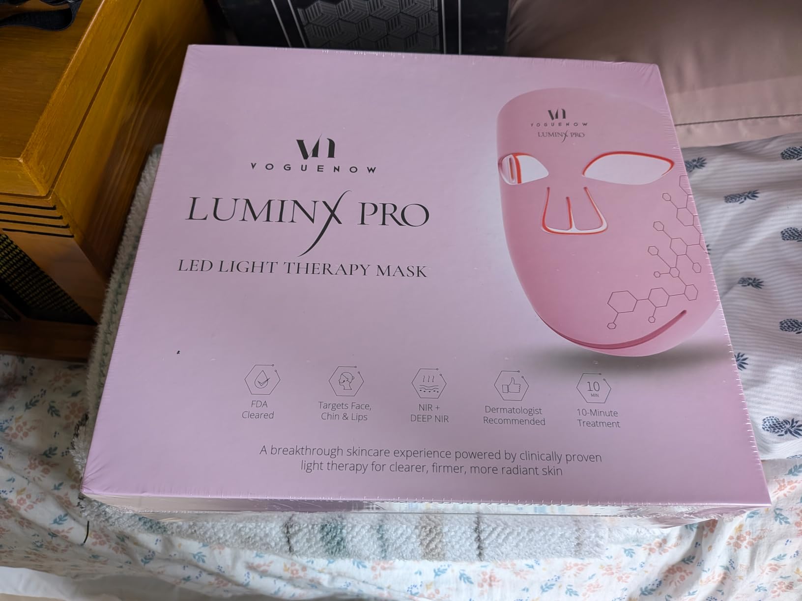 LuminX Pro LED Face Mask Light Therapy with Deep NIR & Chin & Lip Coverage customer photo 1