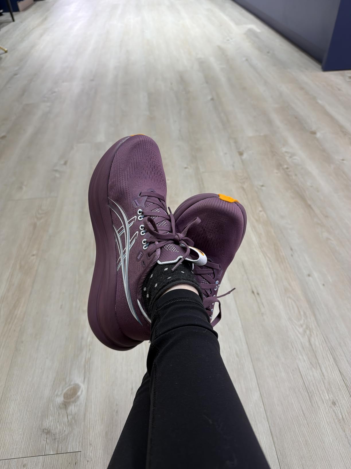 ASICS Women's Gel-Nimbus 28 Running Shoes customer photo 2