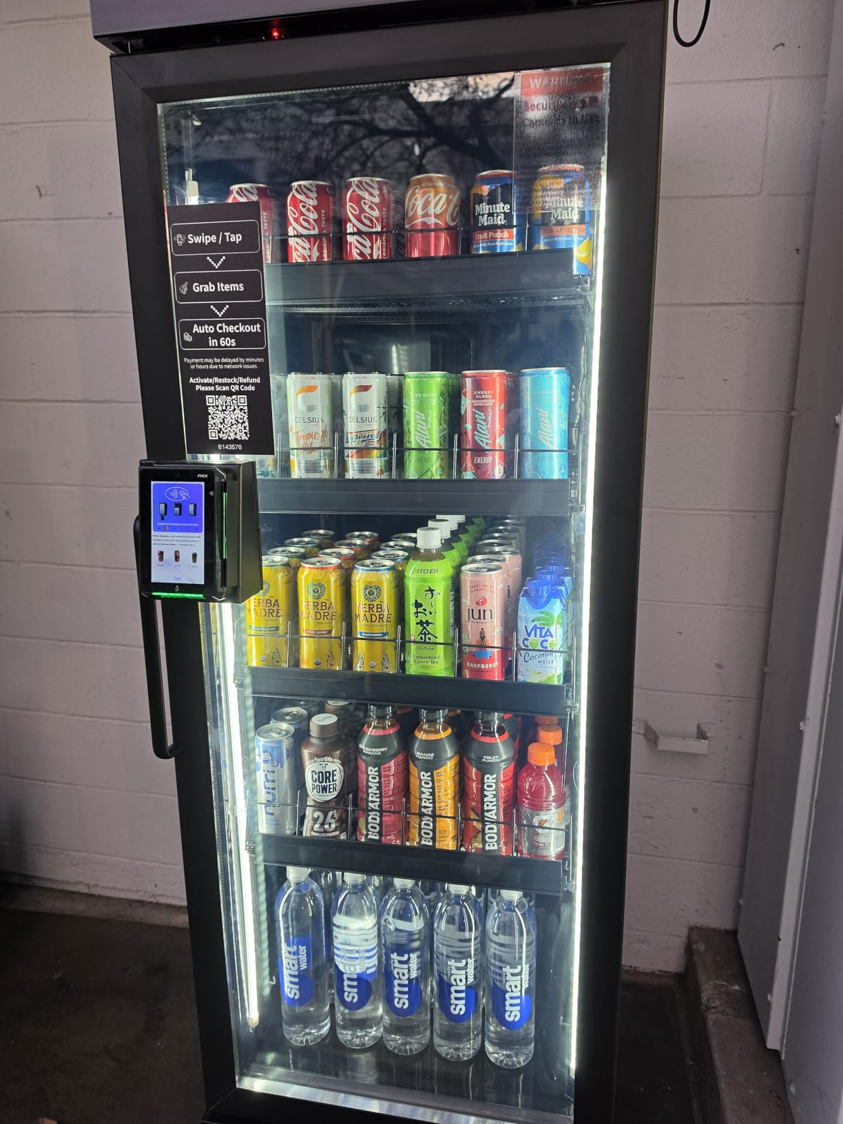 HAHA Smart AI Vending Machine with Card Reader, Combo Snack & Drink Machine, 6-Layer 252 Cans Capacity Refrigerated AI Visual Recognition & App Management US360CT (Black, AI mini) customer photo 1