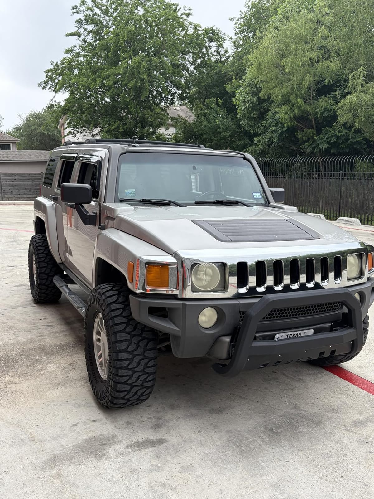 Aplus Shredder M/T Mud Terrain LT31/10.50R15 109Q C Light Truck Tire | Light Trucks & SUVs, Off-Road Traction, Hybrid Terrain Design, Reduced Road Noise, Open Shoulder Notches customer photo 1
