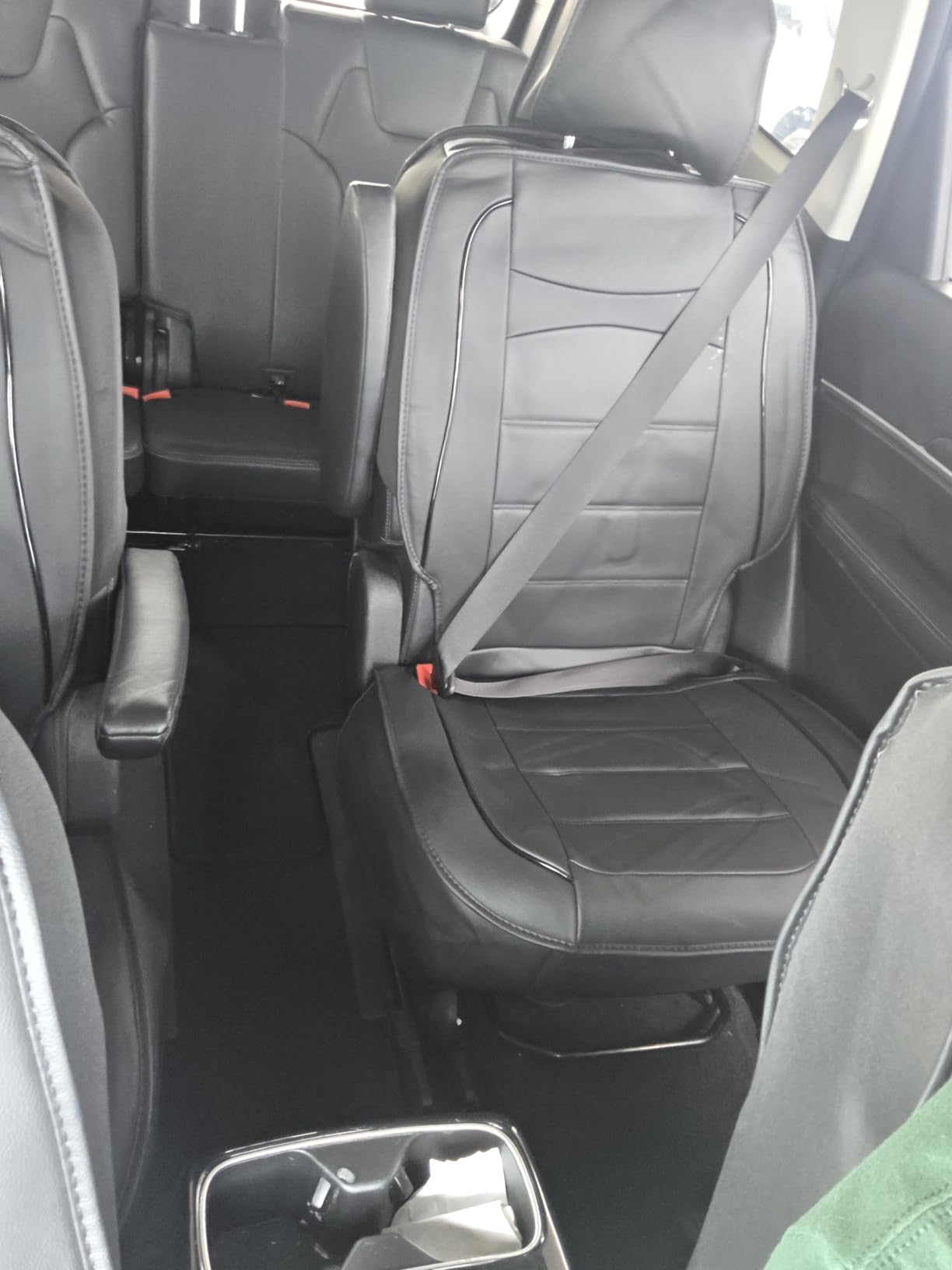 7 Seats Car Seat Covers Fit for Hyundai Palisade 2020-2024 2025, Full Set Seat Cover Waterproof Faux Leather Seat Covers with Airbag Compatible (Black, 3 Rows 7 Seats) customer photo 2