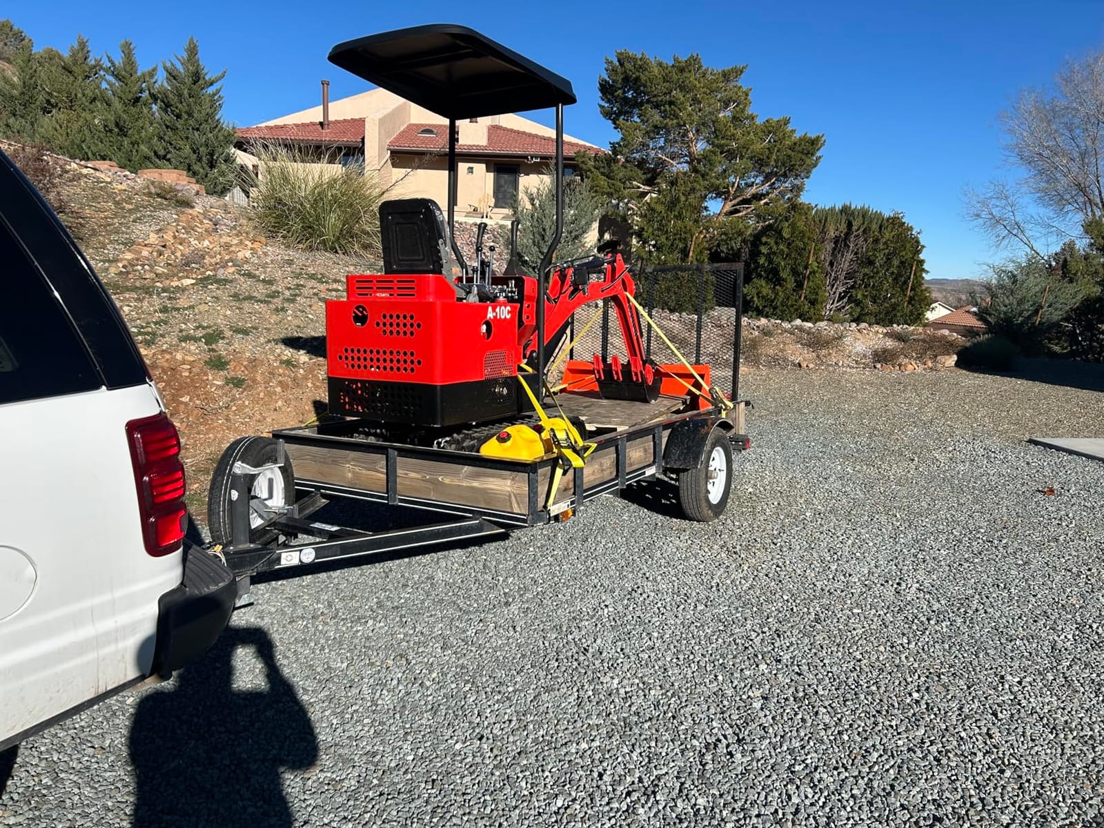 Aoururl 1.4 Ton Mini Excavator with 4 Attachments, 13.5HP Gasoline Engine | EPA Certified Compact Excavator, Hydraulic Control, Mini Backhoe for Garden, Farm, Trenching, Landscaping customer photo 1