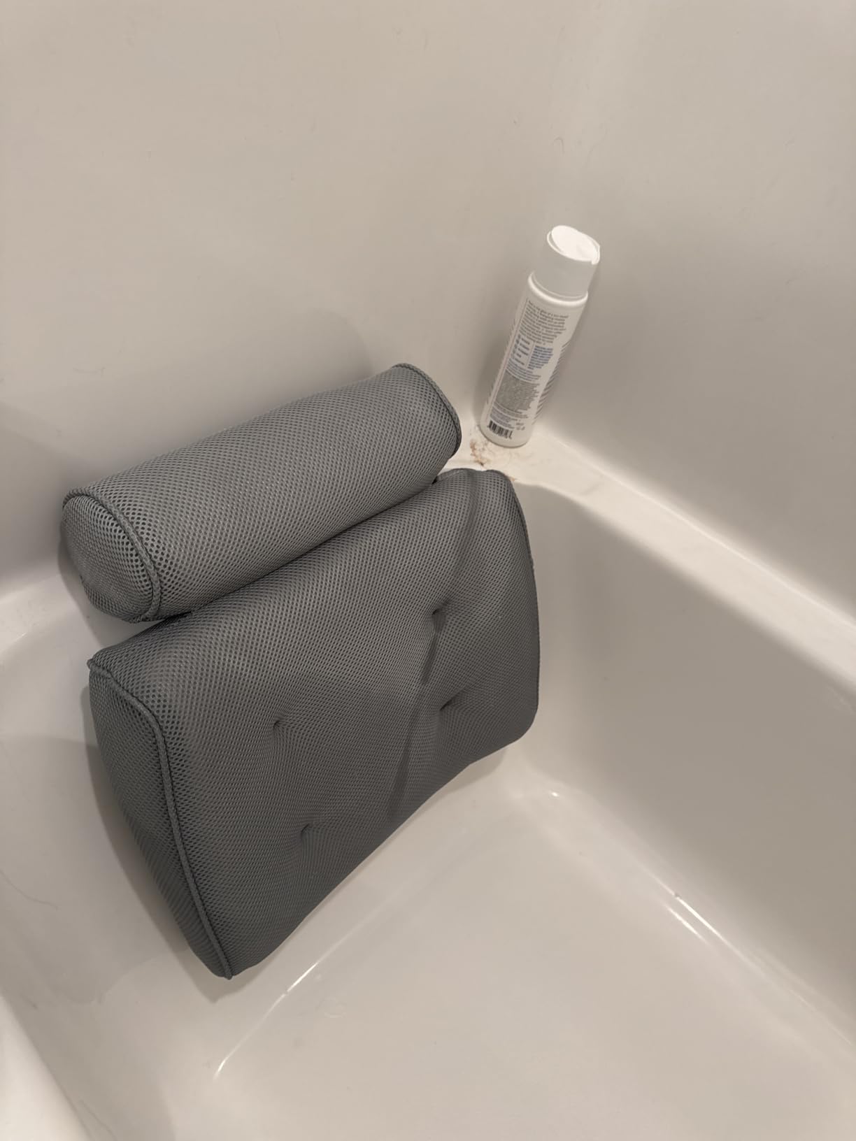 Everlasting Comfort Luxury Bath Pillow for Tub - Quick-Dry 4D Mesh - Gray | Head/Neck/Back Support, Non-Slip Suction Cups, Machine Washable, Drying Hook, Bath/Spa/Jacuzzi Essentials customer photo 1
