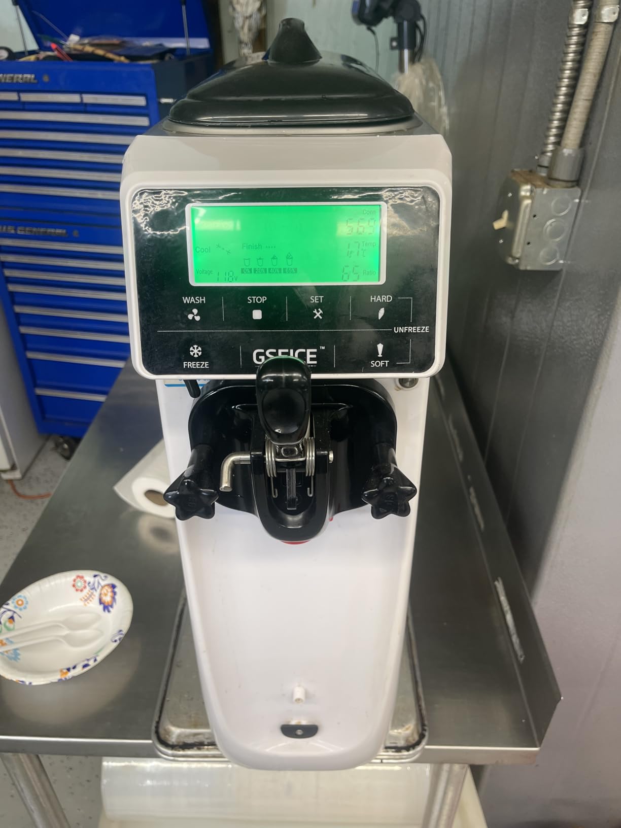 Ice Cream Machine - 3.5 Gals/H Single Flavor Ice Cream Maker 5 Inch Screen Soft Serve Ice Cream Machine with Pre-Cooling Soft Serve Machine with 1.6 Gals Tank for Home, Parties,Cafés,and School customer photo 2