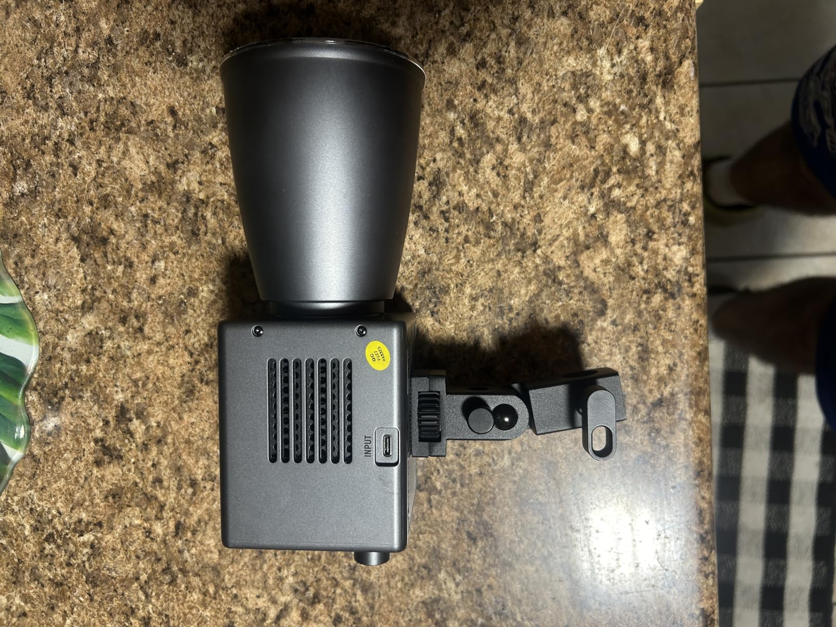 NEEWER 60W Mini LED Video Light with 50Wh Battery/100W PD Fast Charging, APP/2.4G Control/NFC, Bi Color Dimmable COB Studio Continuous Output Lighting 44,800 lux/1m 2700-6500K CRI97+ 12 Scenes, HB60B customer photo 2