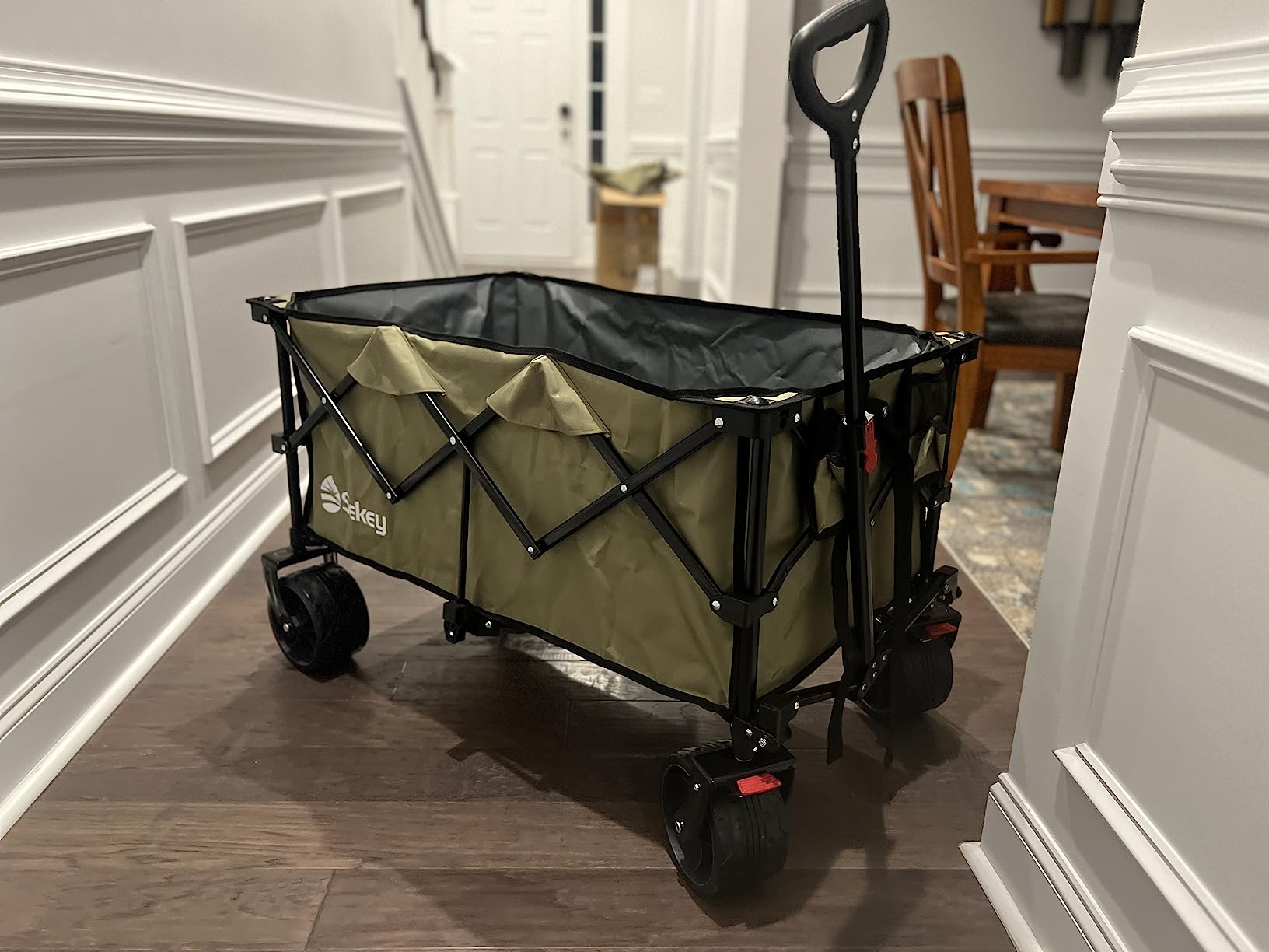 Sekey Garden Dump Cart, 1000 lb Capacity, Quick-Release Bed, Four-Wheel Stability customer photo 1