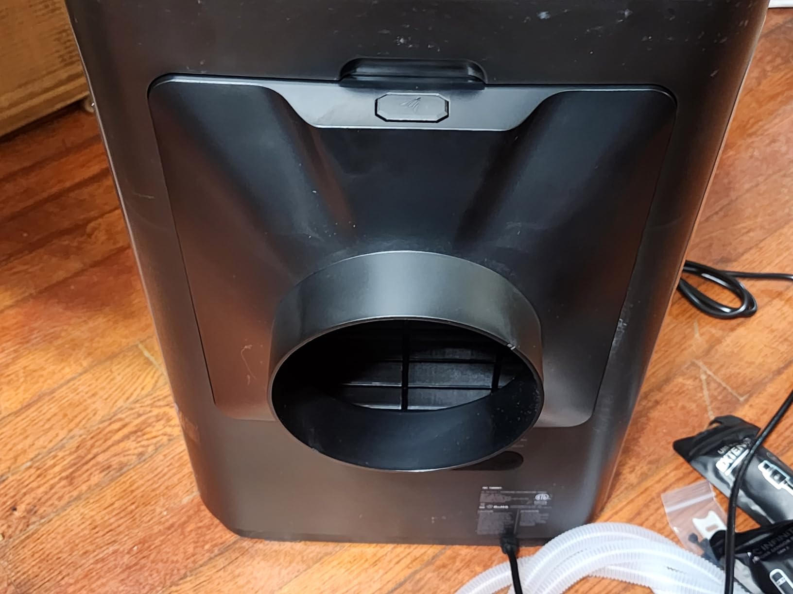 AC Infinity HYDRONE 7, Smart Plant Dehumidifier, Humidity VPD Control, 10 Drying Levels, Precise Rotary Motor, Dynamic AI Targeting, Effective in Hot/Cold Environments, for 4-6 Plants in Grow Tents customer photo 2