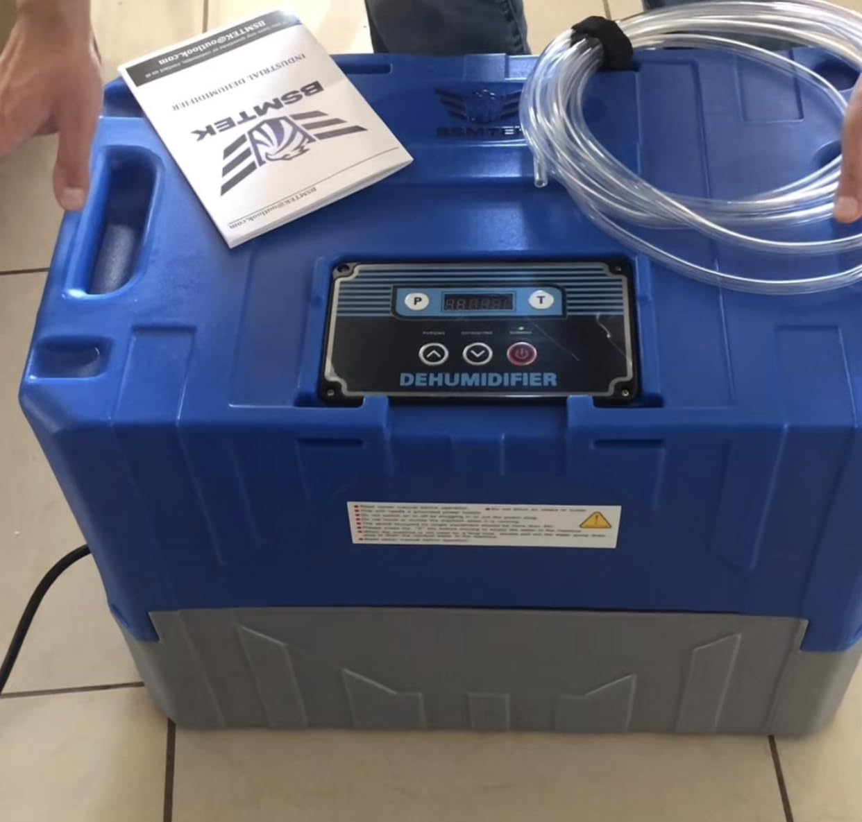 190 Pints High Efficiency Industrial Commercial Dehumidifier | 6000 Sq.Ft BSMTEK Dehumidifier with Built-in Pump & Drain Hose, Ideal for Basements Crawl Spaces & Water Damage Restoration, Blue 1PC customer photo 1