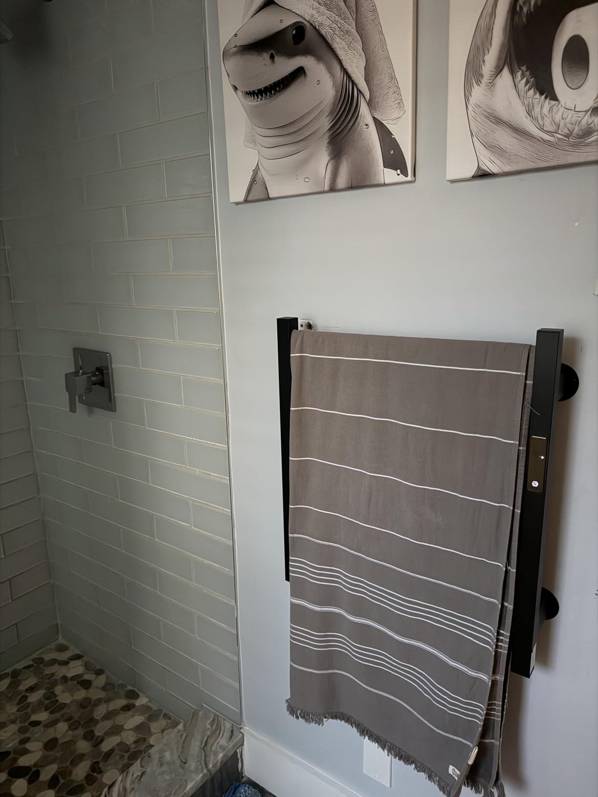 Electric Towel Warmer Wall Mounted, Heated Towel Rack with Intelligent Timer & Temperature Control, Plug-in or Hardwired, Left/Right Compatible, 21 Inch, Black customer photo 1