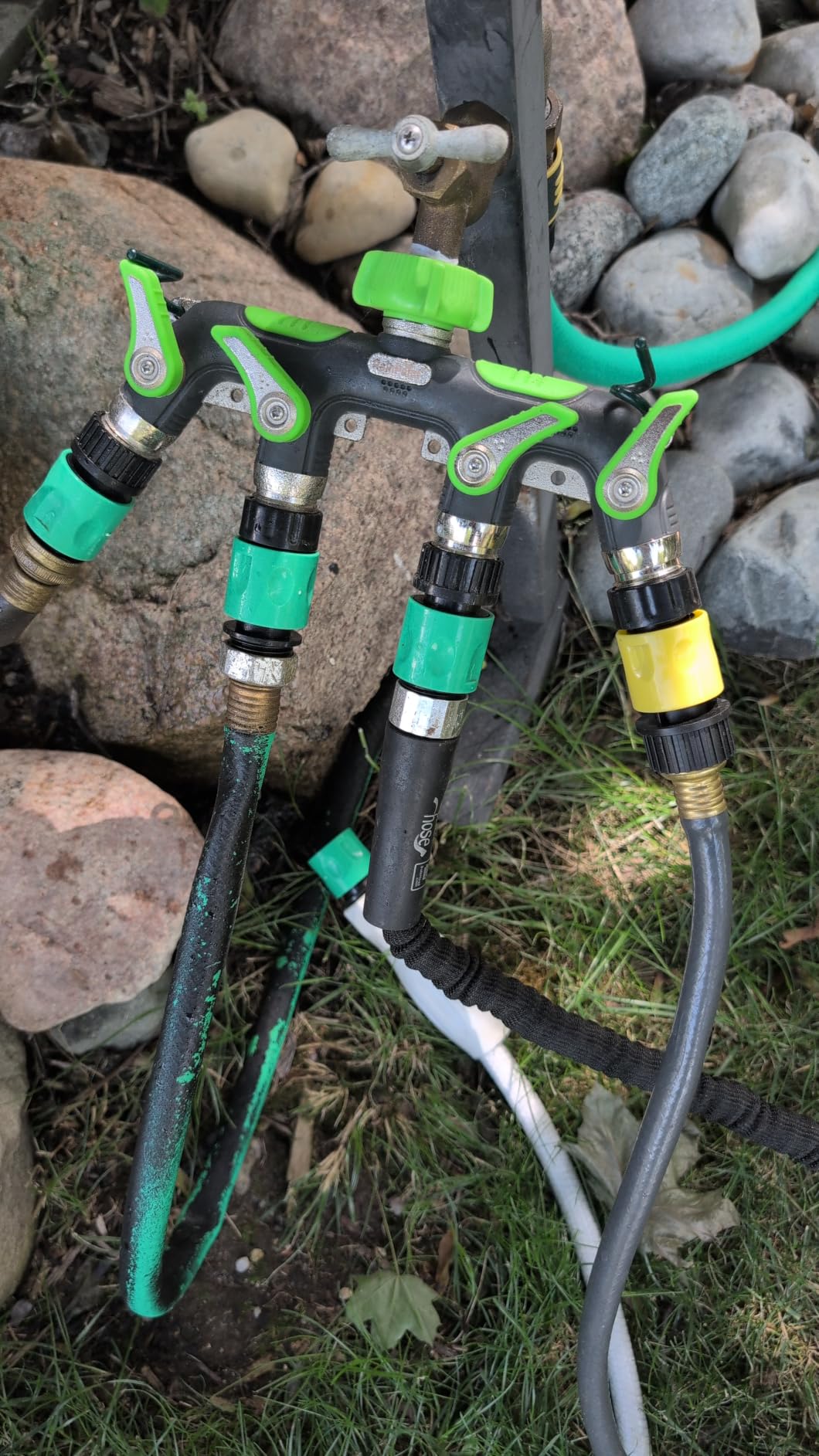 RAINPOINT 4 Way Garden Hose Splitter, 100% Metal Heavy Duty Water Hose Splitter with Individual Shut-Off Valves, 3/4