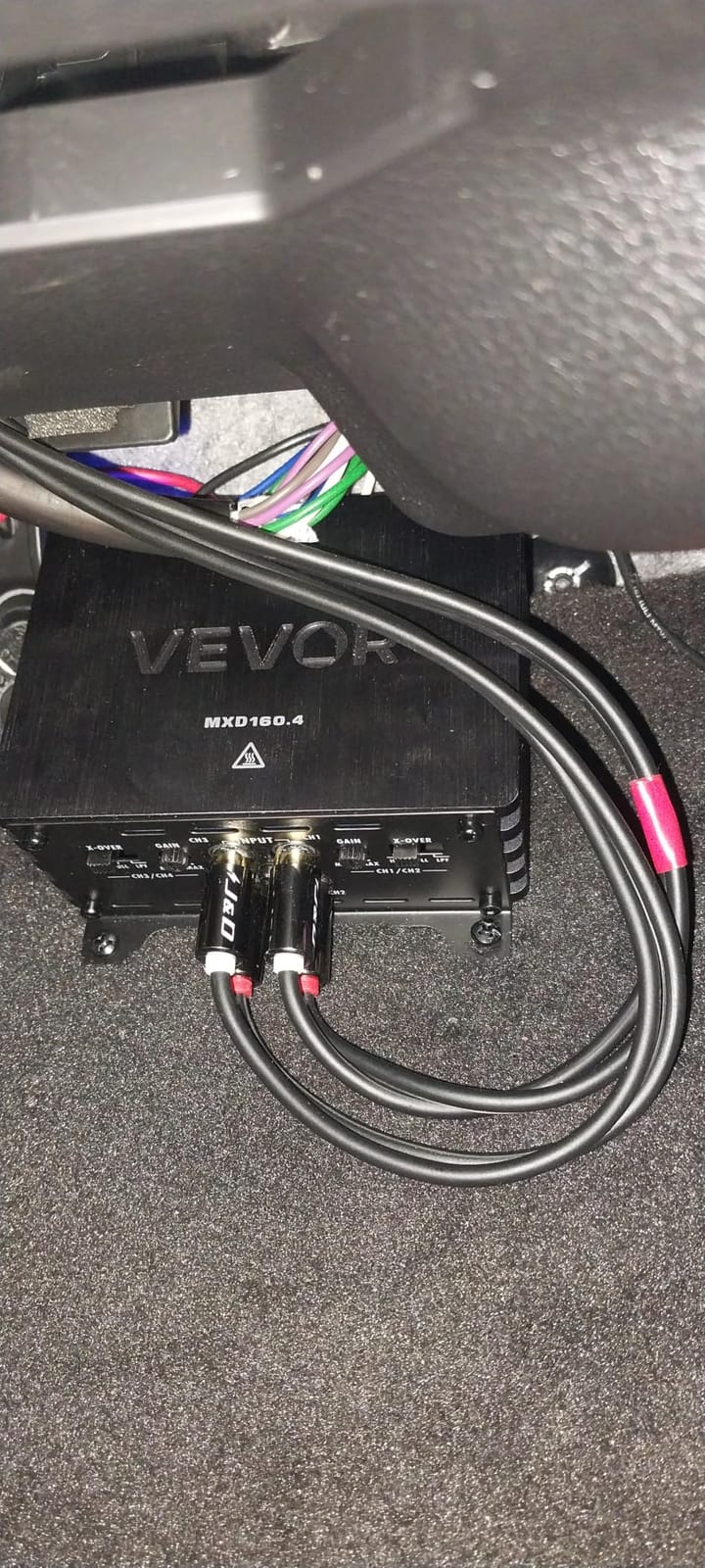 VEVOR 4 Channel Car Audio Amplifier 2 Ohm Stable Bridgeable Class D Full Range Amp Max Power 4 x 110W @ 4 Ohm / 4 x 160W @ 2 Ohm for Car SUV Truck Off-Road customer photo 1