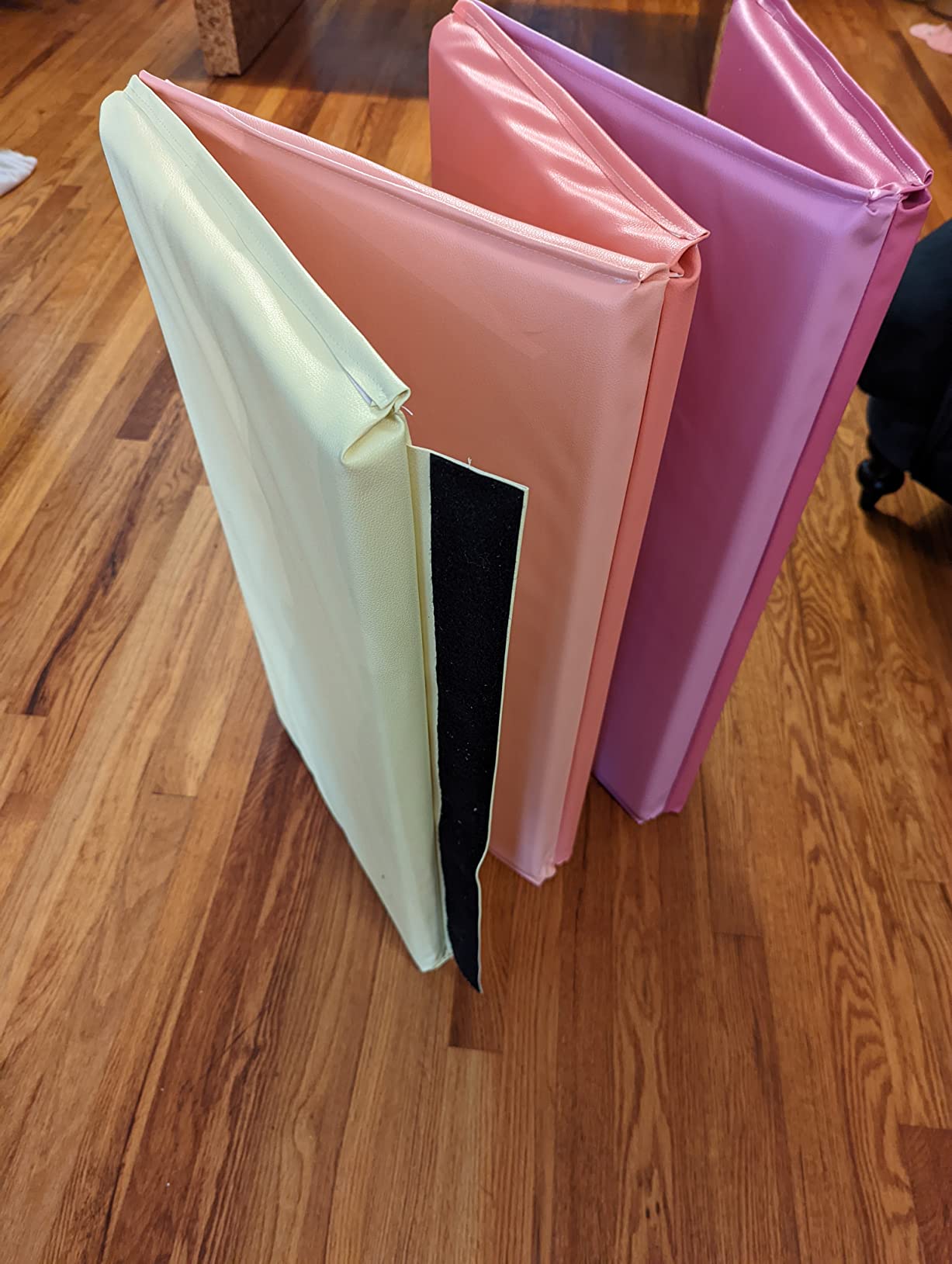 Hearthsong Tumbling Mat for Kids, 5-Panel Thick 1.25
