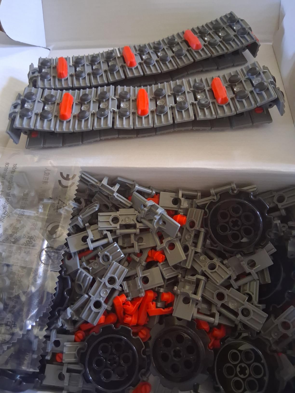412PCS Technical Building Block Tank Track & Wheel Set - Non-Slip Tread & Chain Links MOC Parts for Robots, Cars, Motorcycles Compatible with Major Brands Tech Bricks customer photo 1
