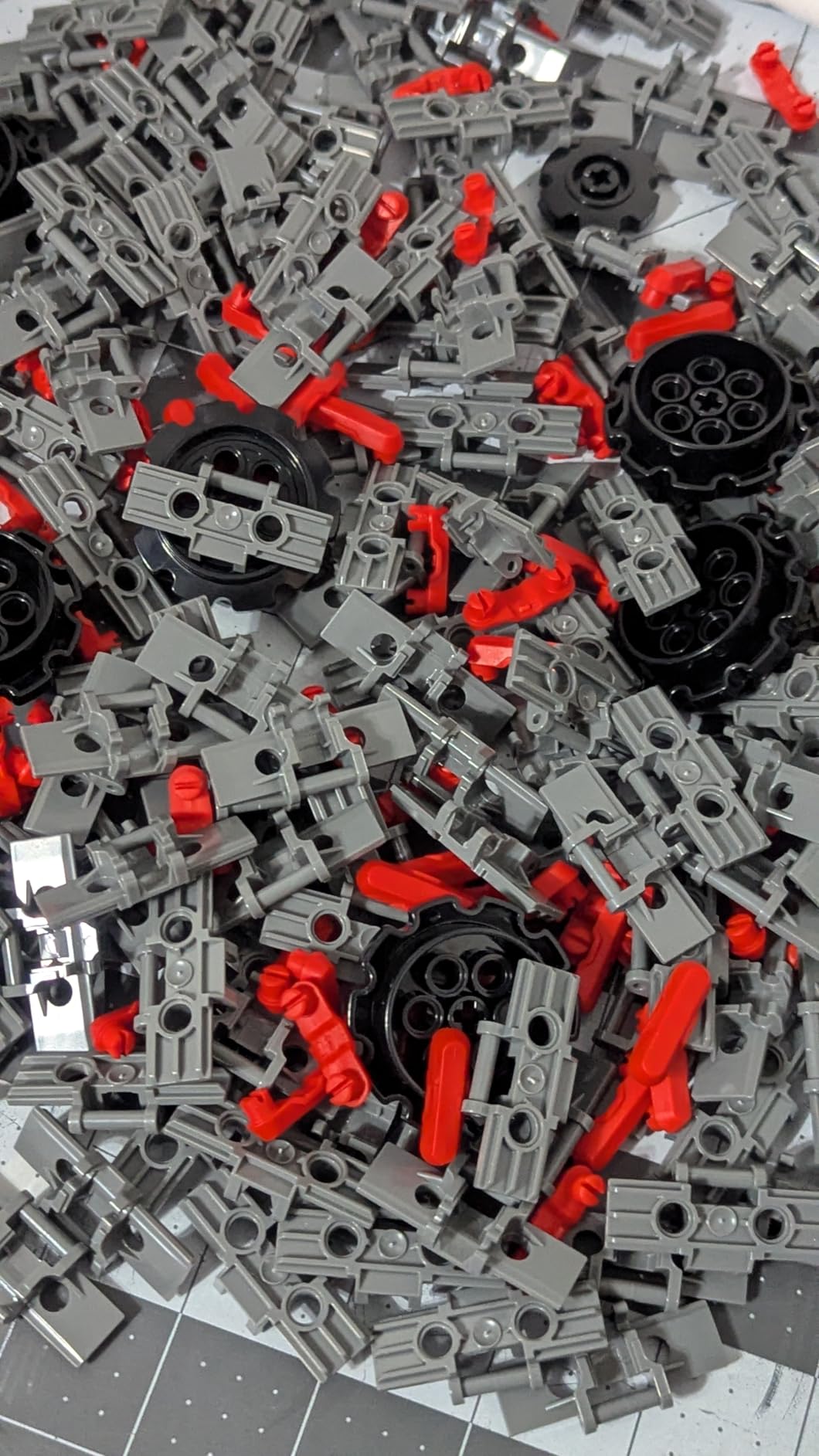 412PCS Technical Building Block Tank Track & Wheel Set - Non-Slip Tread & Chain Links MOC Parts for Robots, Cars, Motorcycles Compatible with Major Brands Tech Bricks customer photo 2