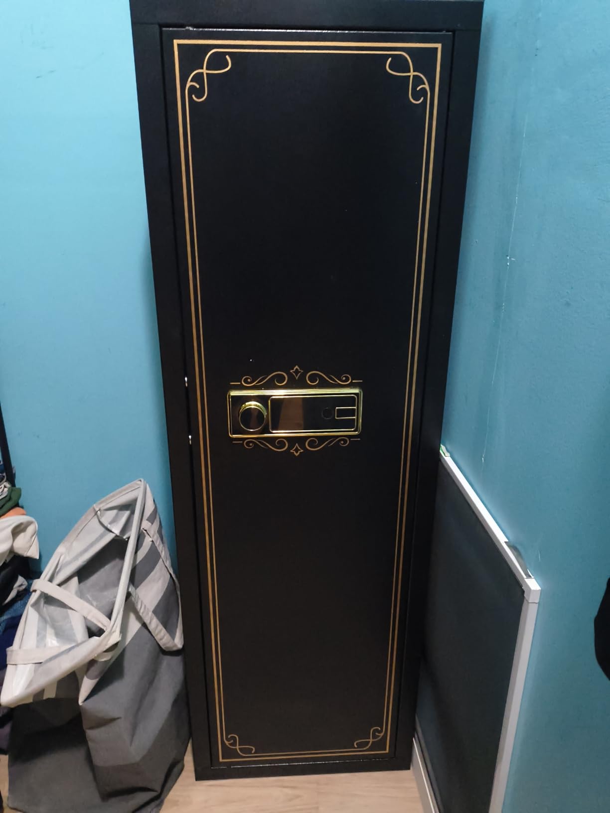 KAER 8-12 Fingerprint Long Gun Safe for Rifles & Pistols | Password Lock | Adjustable Shelves | Perfect for Apartments, Homes, Offices | Secure Storage and Quick Access Gun Cabinet customer photo 2