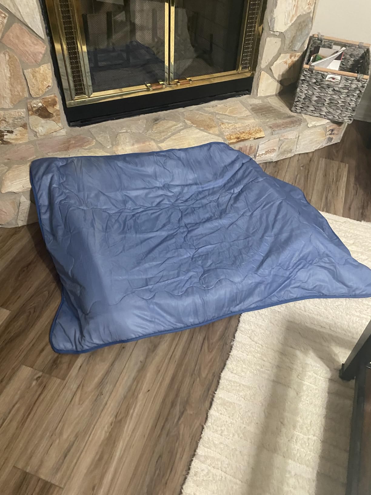 Deconovo Dog Cooling Mat, Reversible Cool-to-Touch Summer Pad with Quilted Soft Fill, Breathable Lightweight Pad for Bed/Couch/Crate, Machine Washable, Light Blue, 29x40 Inches customer photo 2