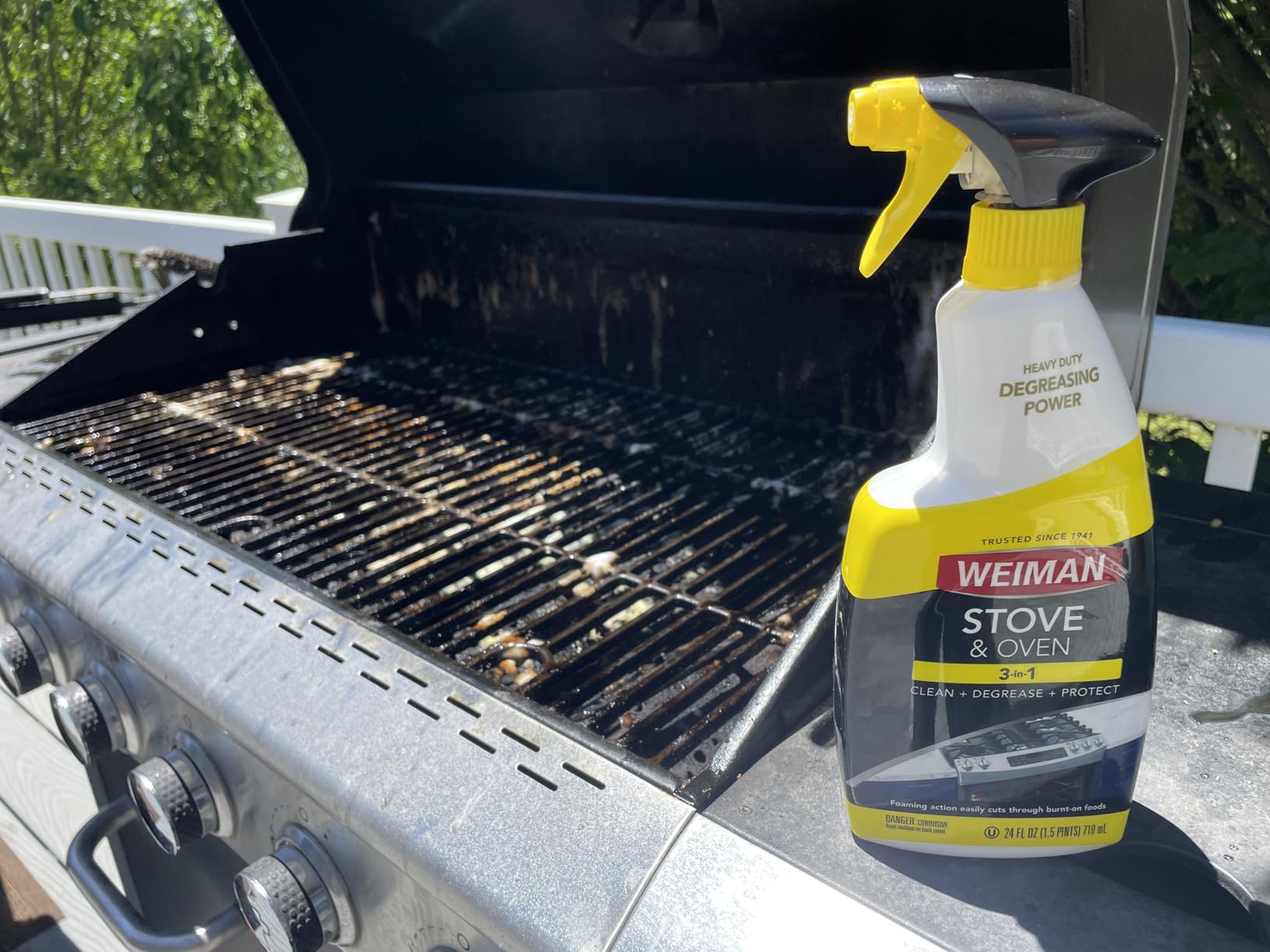 Weiman Heavy Duty Stove and Oven Cleaner 3 Piece Total Clean Kit, For Baked on Grease, Grime, Carbonized Food, Includes Foaming Cleaner (24oz), Precision Razor Tool, Dual-Action Scrub & Shine Sponge customer photo 1