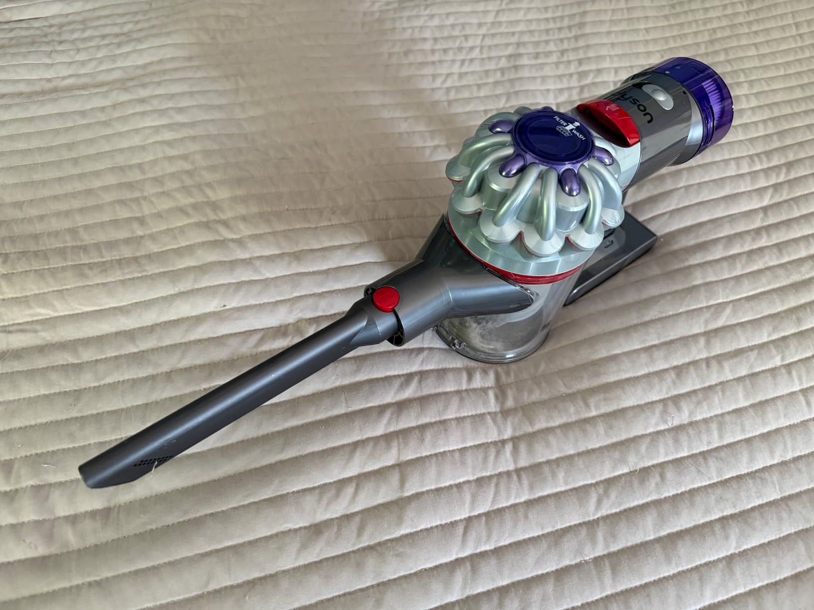 Dyson V8™ Cordless Vacuum customer photo 2