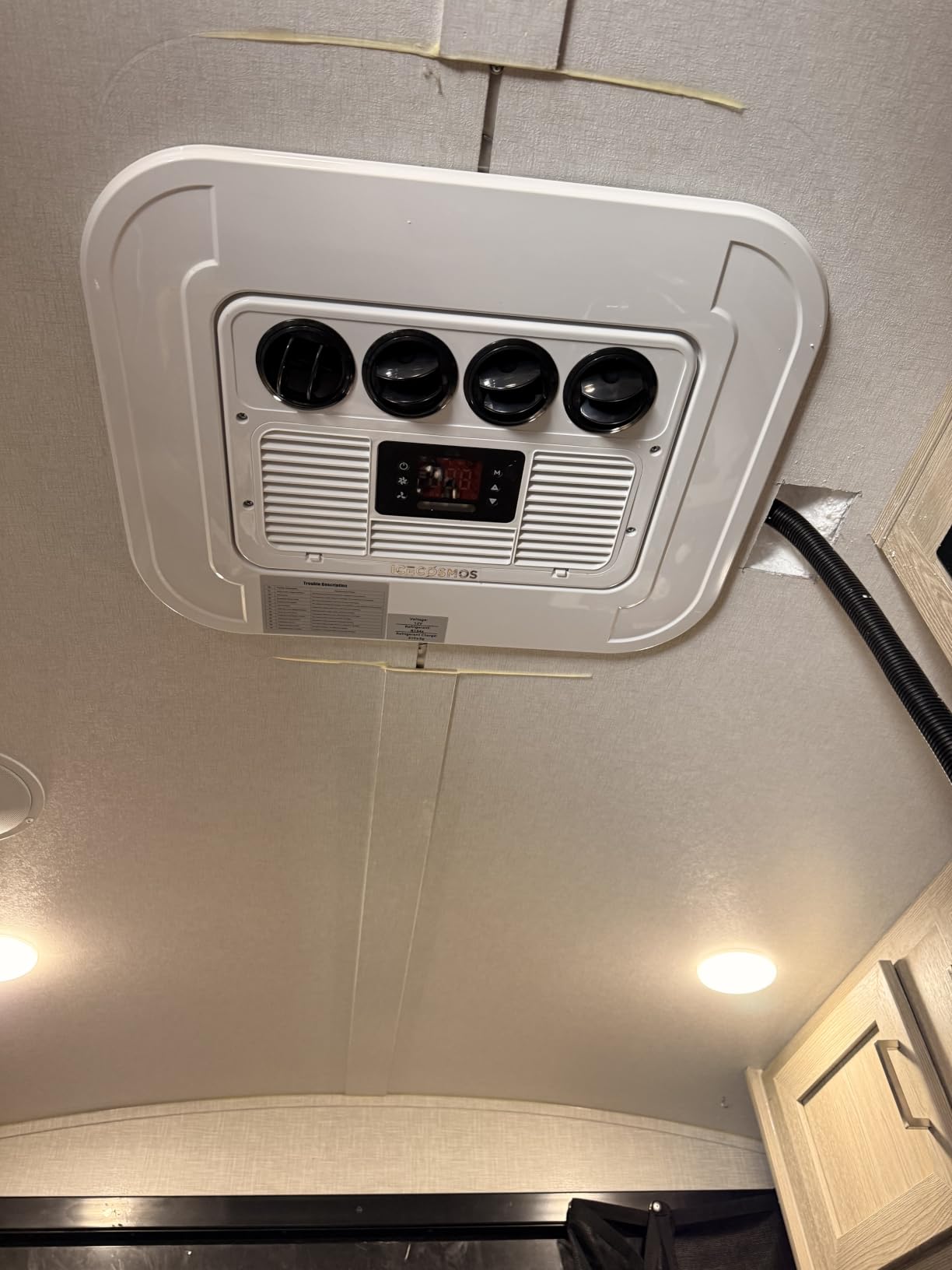 Ultra-Slim 12 Volt DC Roof Top RV Air Conditioner with Heat customer photo 1