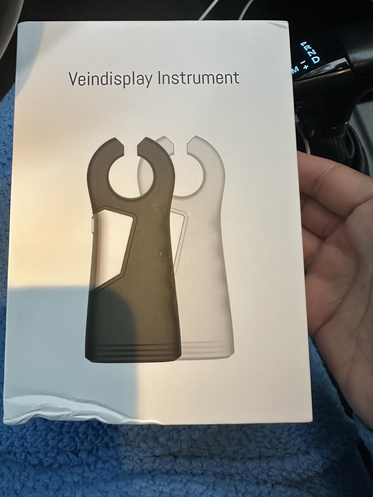 Vein Finder -Vein Finder for iv Access, Clinics & Home, White | 1-88 Adjustable Brightness, Digital Display, USB-C Rechargeable, Universal Skin Compatibility, Compact Design customer photo 2