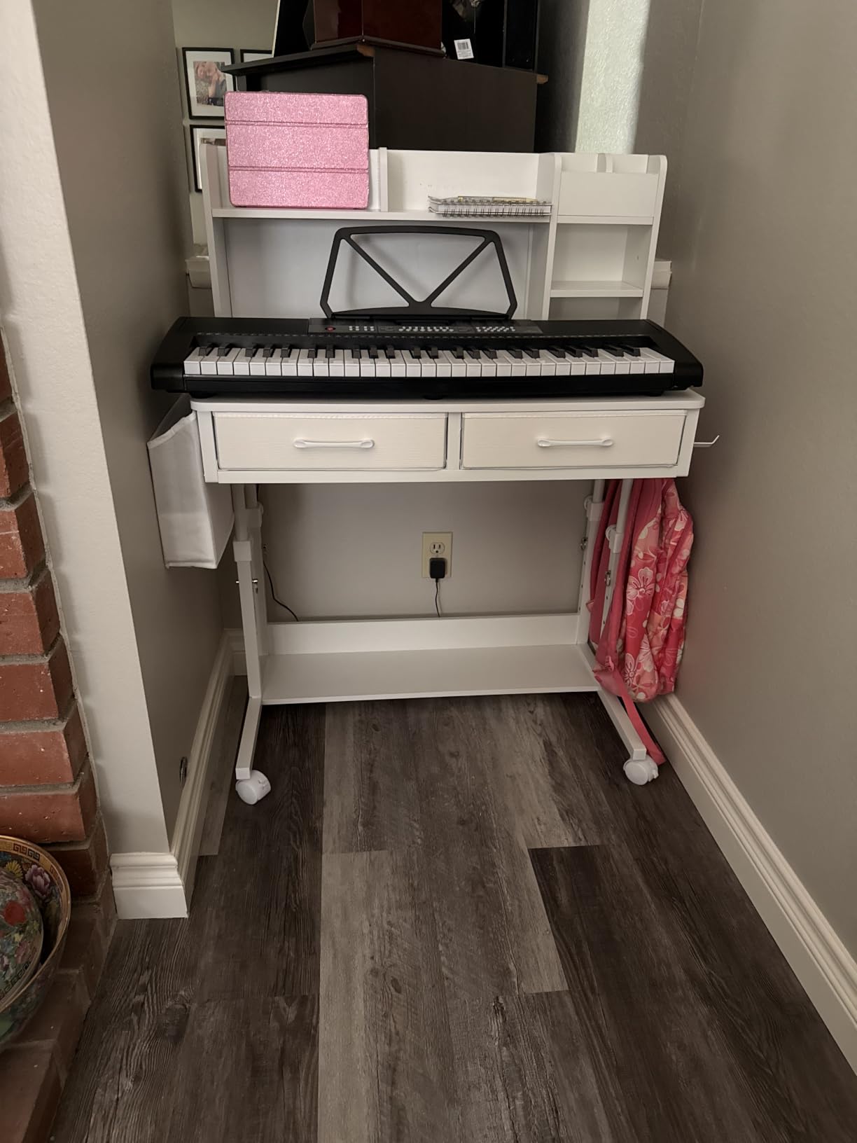 WINAZ White Kids Desk with Hutch, Height Adjustable 32