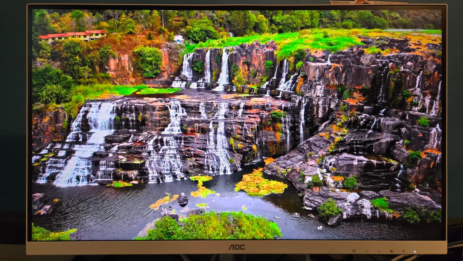 AOC 27 Inch Gaming Monitor QHD 320Hz Mini-LED HDR1000, White, Q27G4SLM/WS customer photo 1