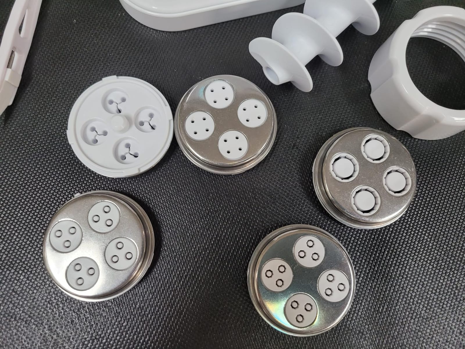 Pasta Attachment for Kitchenaid Stand Mixer, Gourmet Pasta Press with 5 Plates by KassunKoch customer photo 1