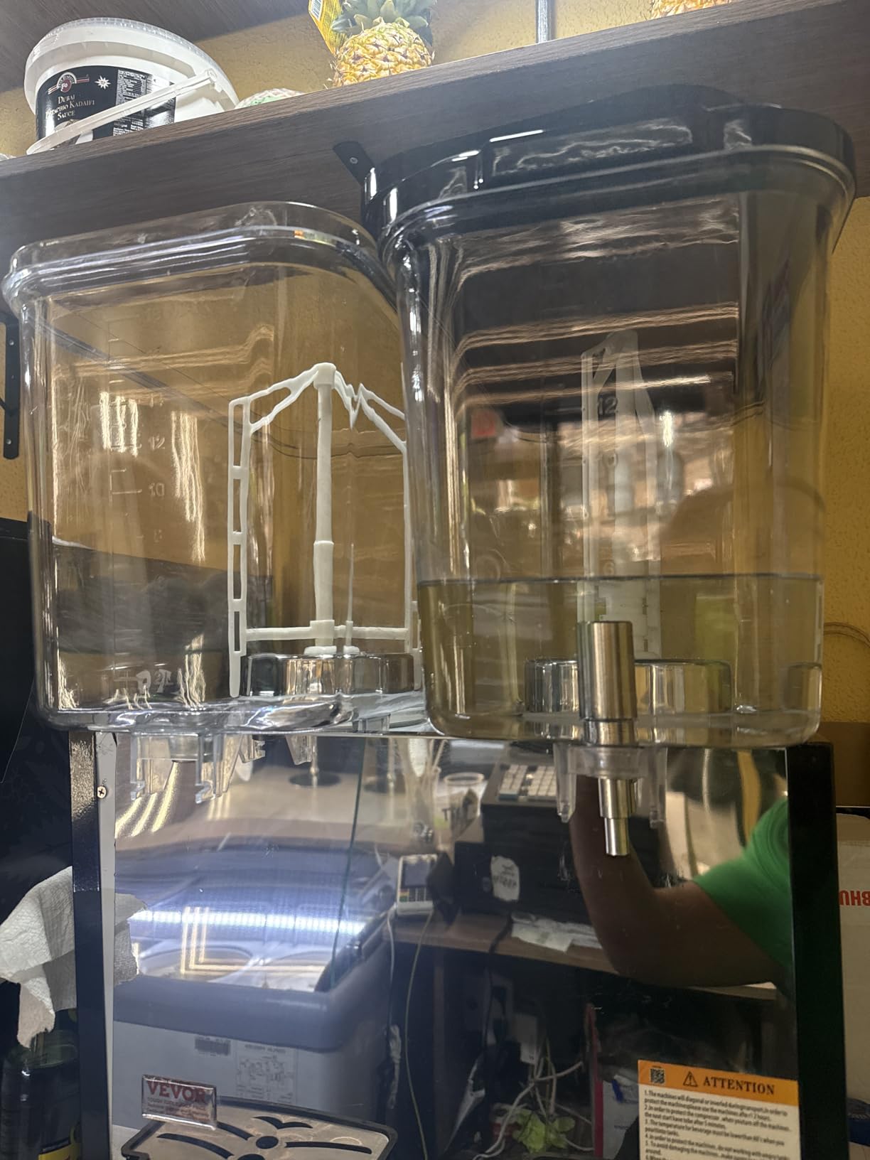 VEVOR Commercial Beverage Dispenser, 3 Tanks Juice Dispenser, 18 L / 19 QT Per Tank, 512W Stainless Steel Ice Tea Drink Machine customer photo 1