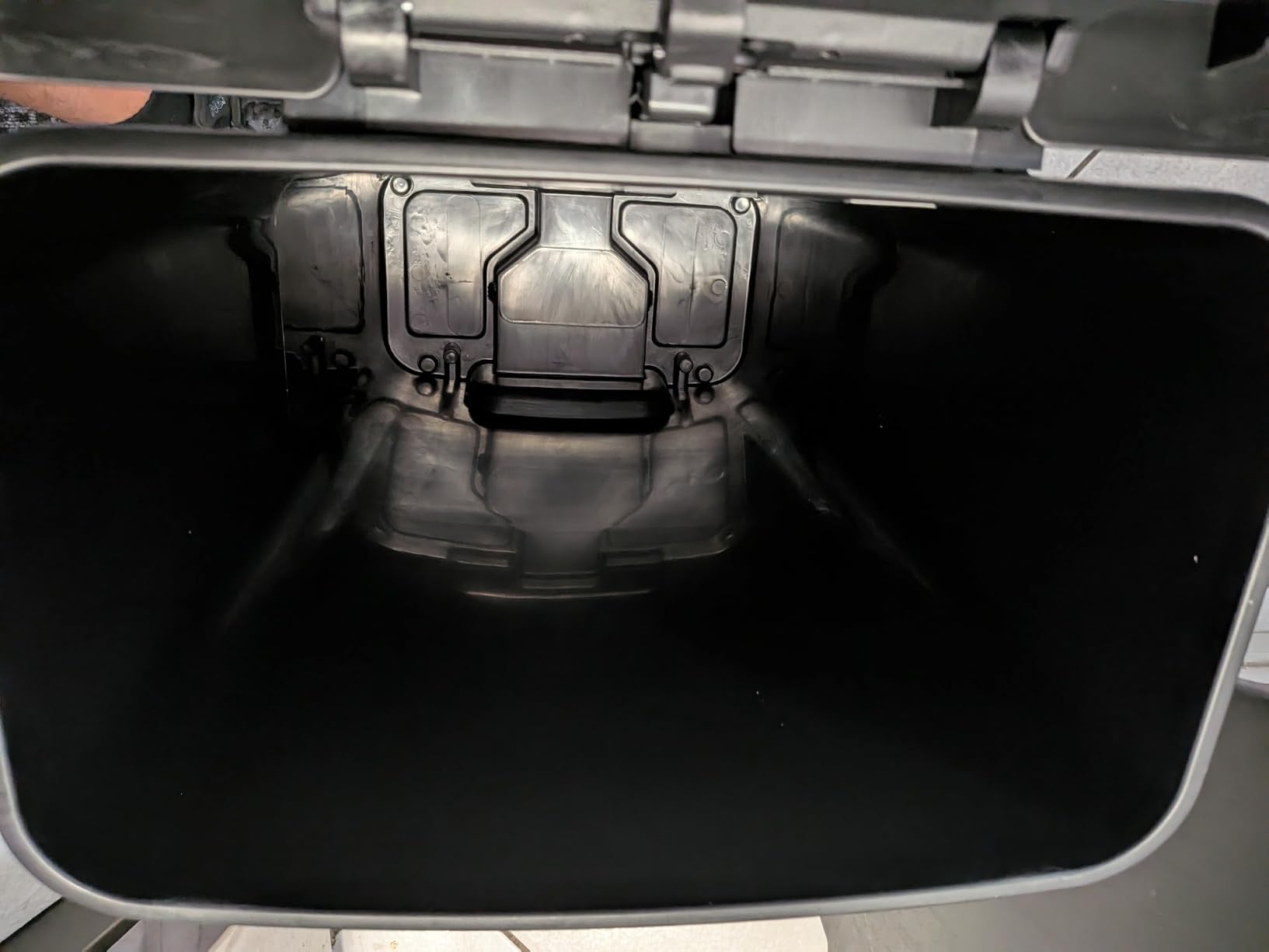 EKO 45L/12 Gal Pet-Lock Kitchen Trash Can with Lid, Plastic Step Can, Black | pet lock lid, soft close, stay-open mode, 200,000-step pedal, dent-resistant resin, bag fixer, rear handle customer photo 2