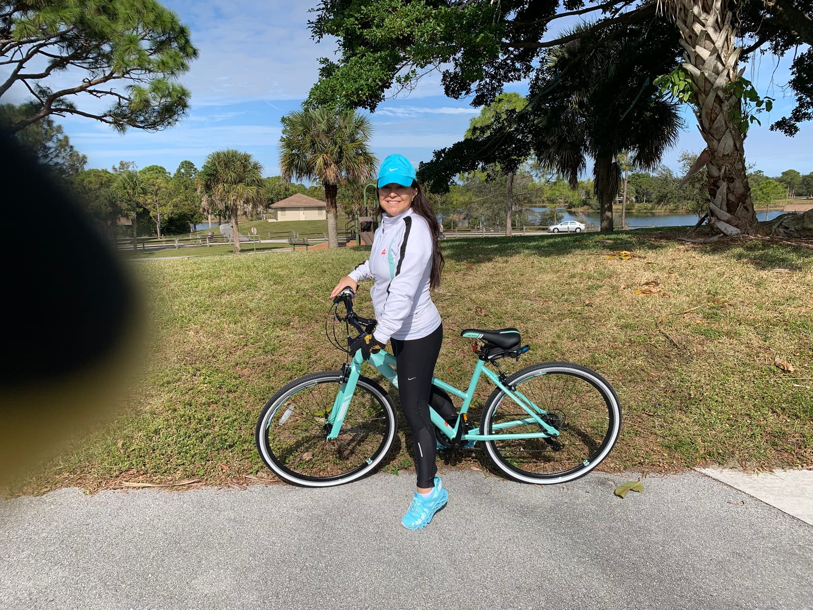 HILAND 700C Road Bike, Aluminum Racing Bike for Men Women Adult | Lightweight frame, Dual caliper brakes, 14-Speed drivetrain, 49/53/57cm frame, 85% Pre-assembled customer photo 2