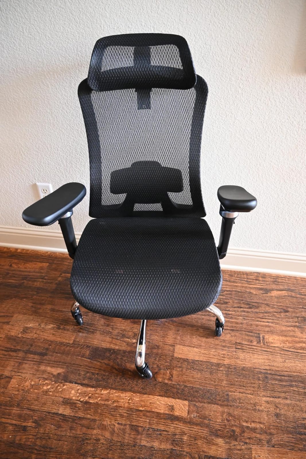 Marsail Big and Tall Mesh Ergonomic Office Chair with 6D Armrests customer photo 1