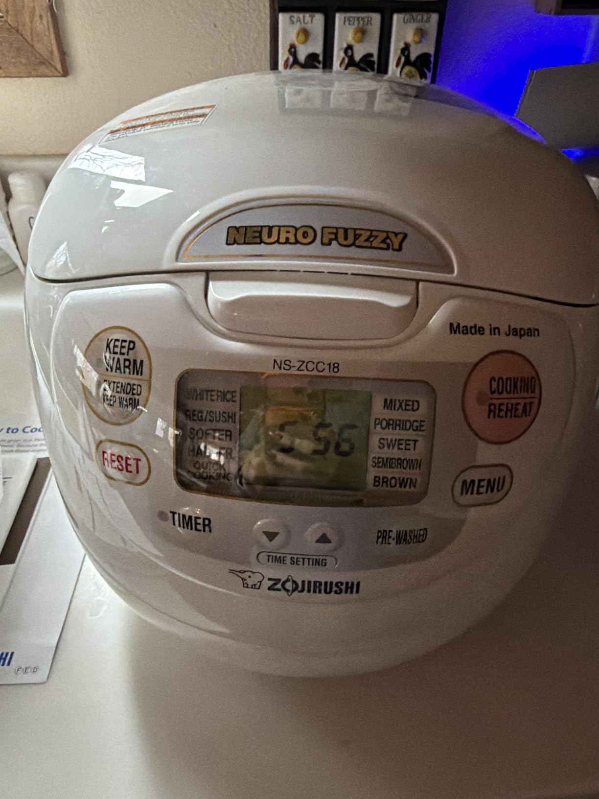 Zojirushi Neuro Fuzzy 10-Cup Rice Cooker and Warmer (Premium White) | Automatic keep-warm customer photo 2