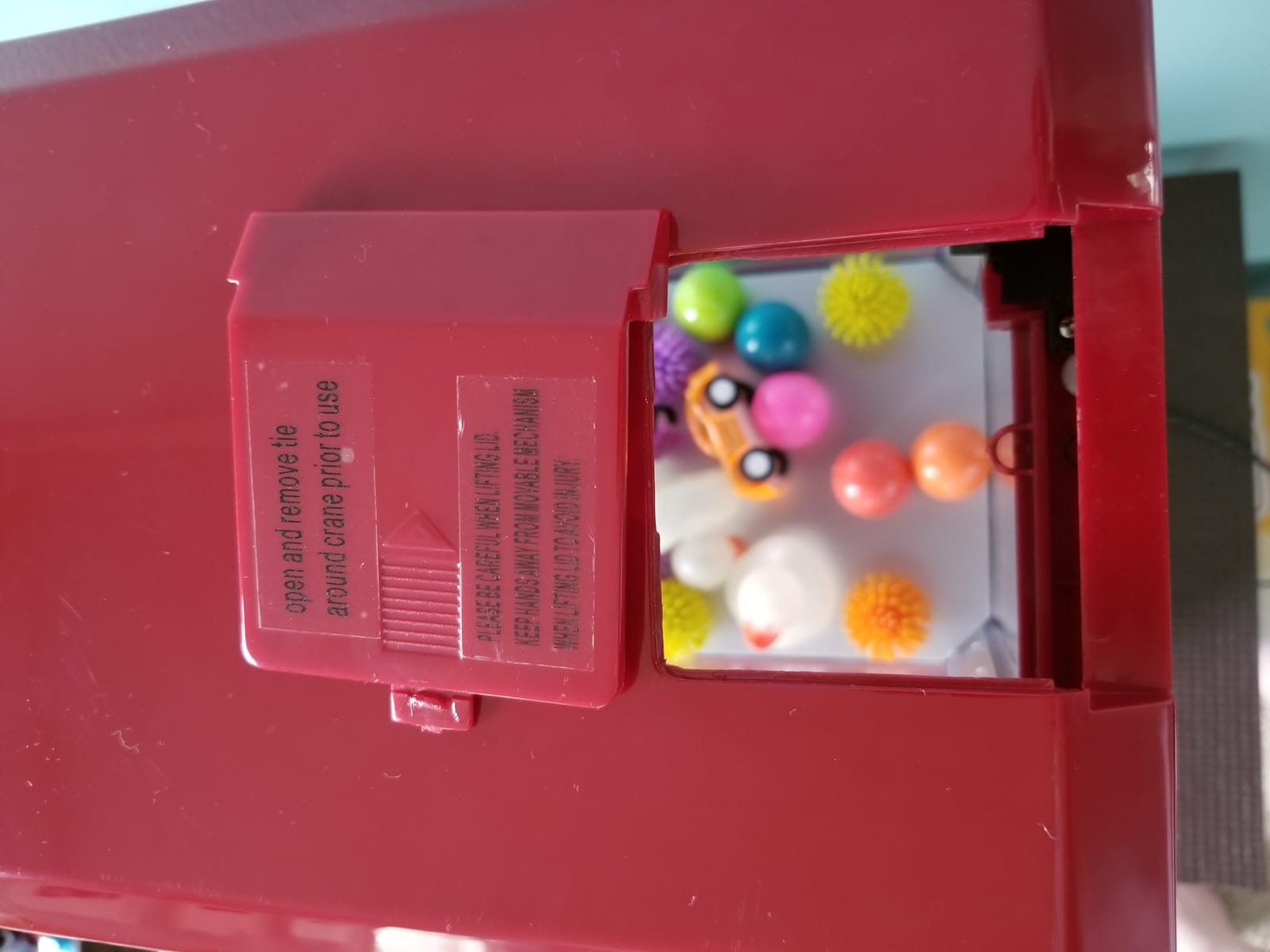 Etna Electronic Arcade Claw Machine Mini Candy Prize Dispenser Game with Sound customer photo 1