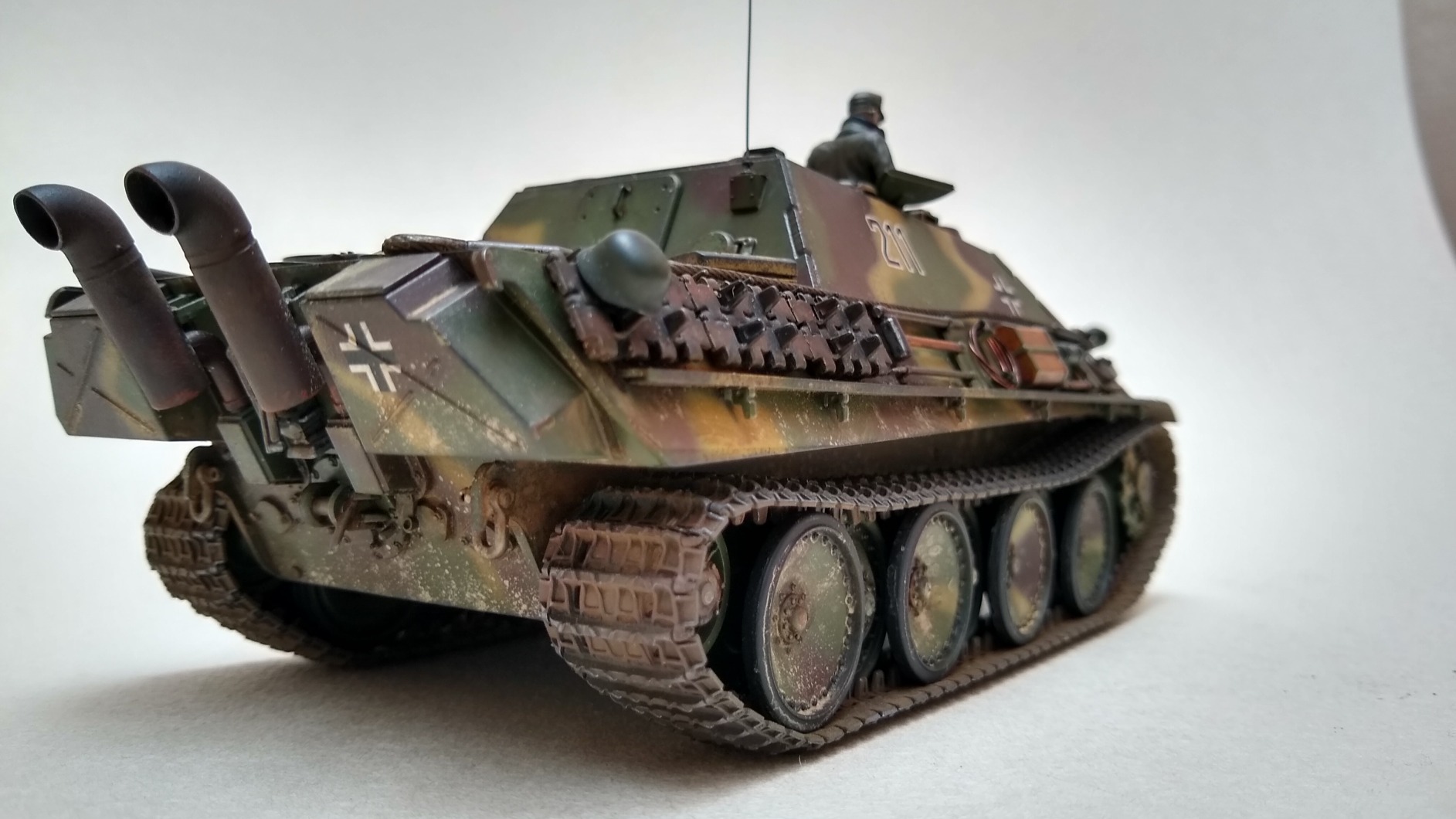 Tamiya 35203 1/35 Ger. Jagdpanther Late Version Tank Plastic Model Kit customer photo 1