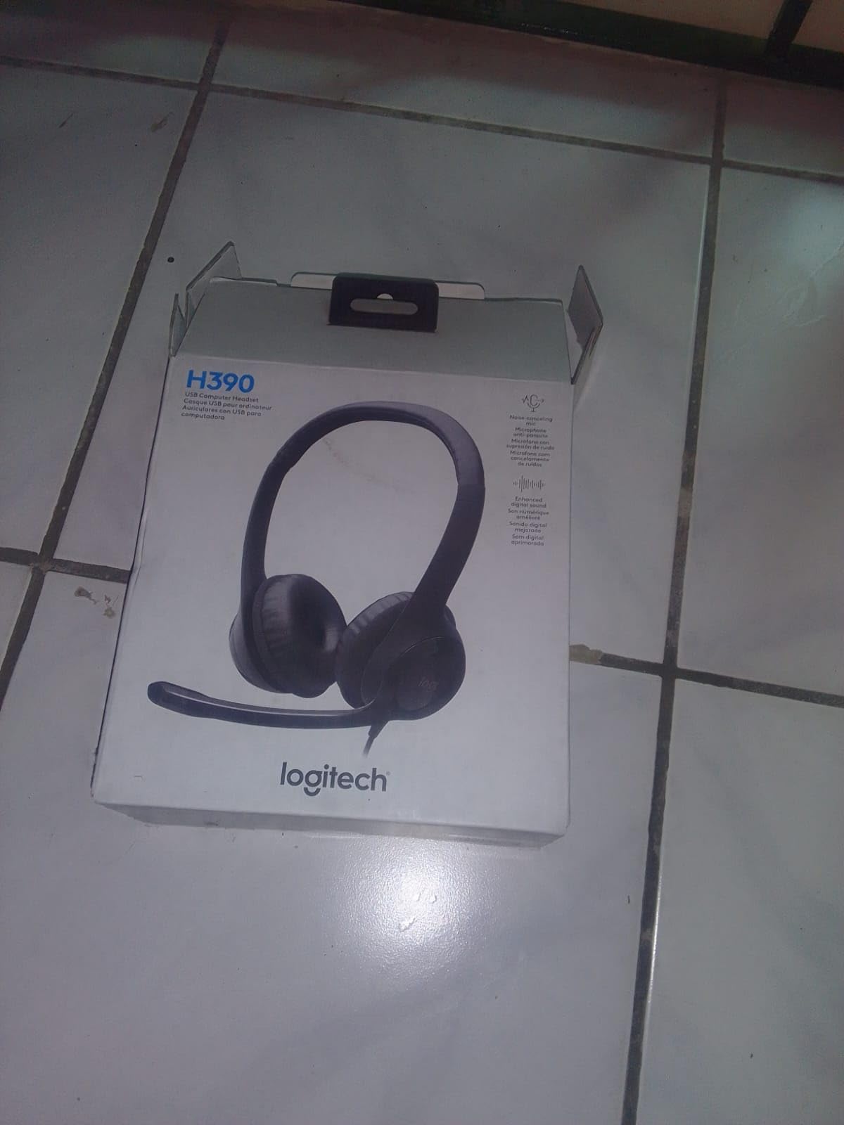Logitech H390 Wired Headset PC/Laptop Stereo Headphones, USB-A, Black customer photo 2