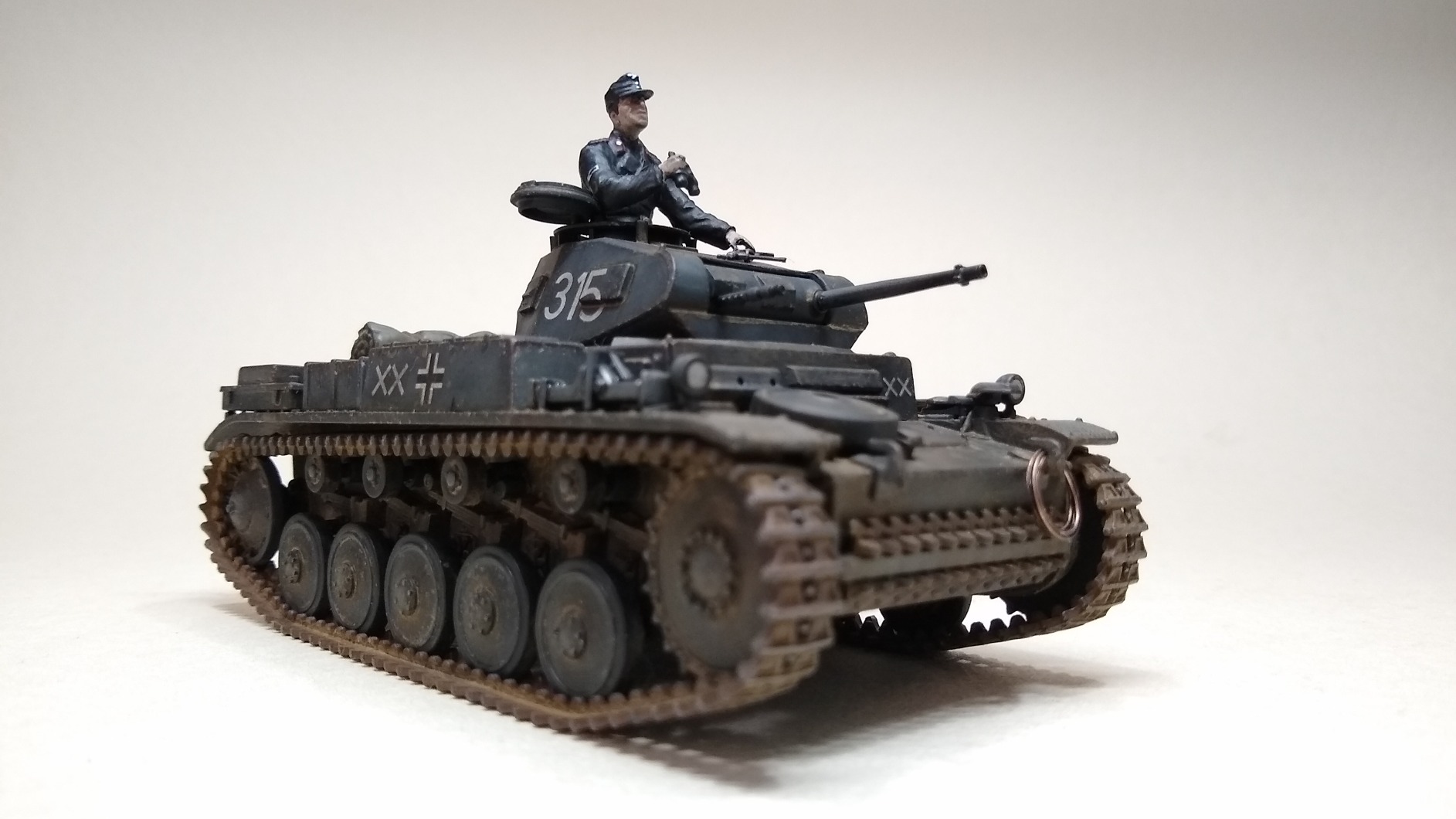 TAMIYA 35009 1/35 German PZKPFW II Plastic Model Kit for Unisex Adult customer photo 1
