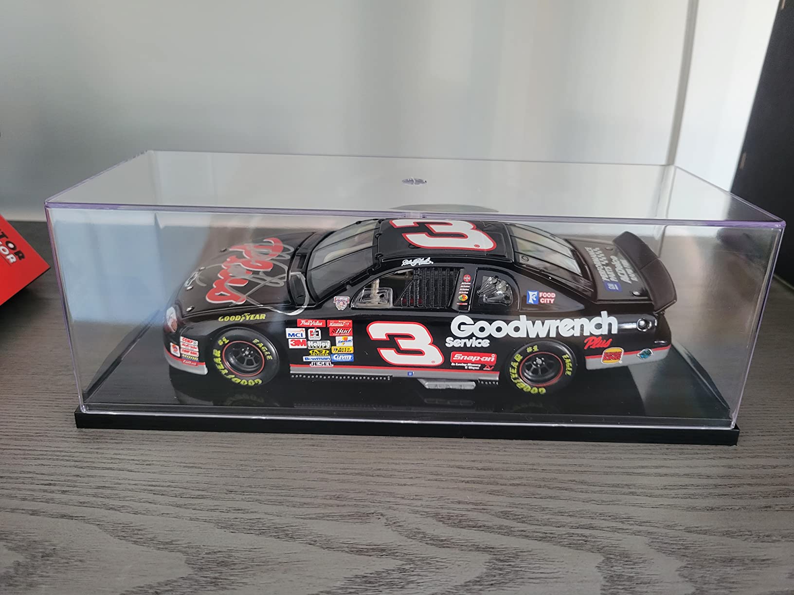 BCW Model Car Display Case | 1:24 Scale Diecast Car Display Case | Clear Acrylic Cover on Black Base customer photo 1