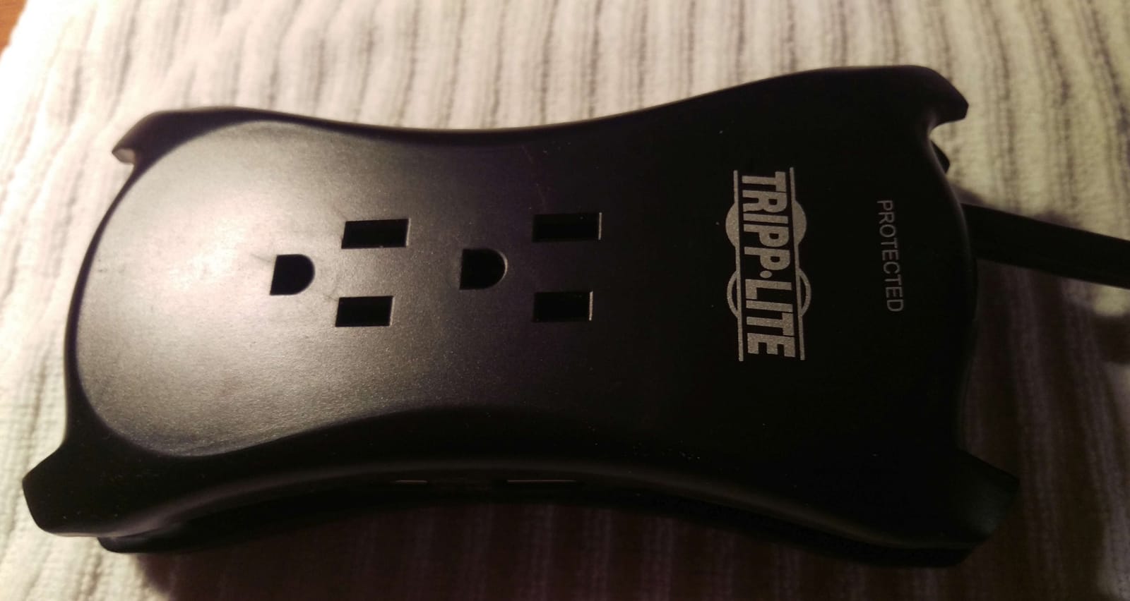 Eaton Tripp Lite TRAVELER3USB 3-Outlet Travel Surge Protector + 2 USB Ports customer photo 1