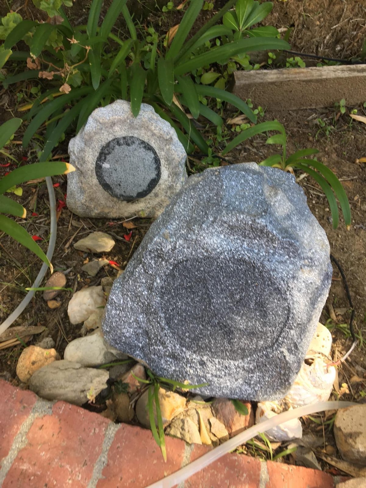 Theater Solutions 2R8G Outdoor Granite 8